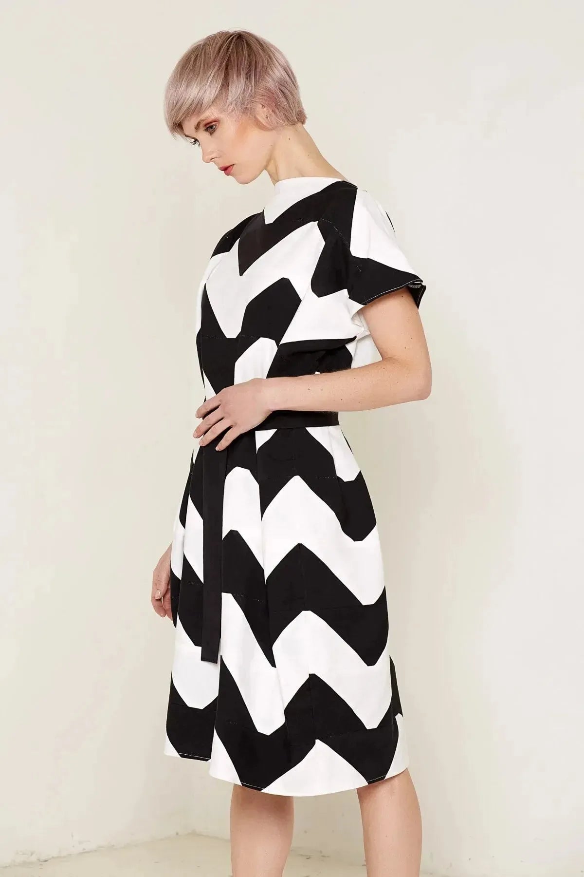 Venus Dress (Black and White) | size: one size Refurbished - N/A refurbished available on Cerqular