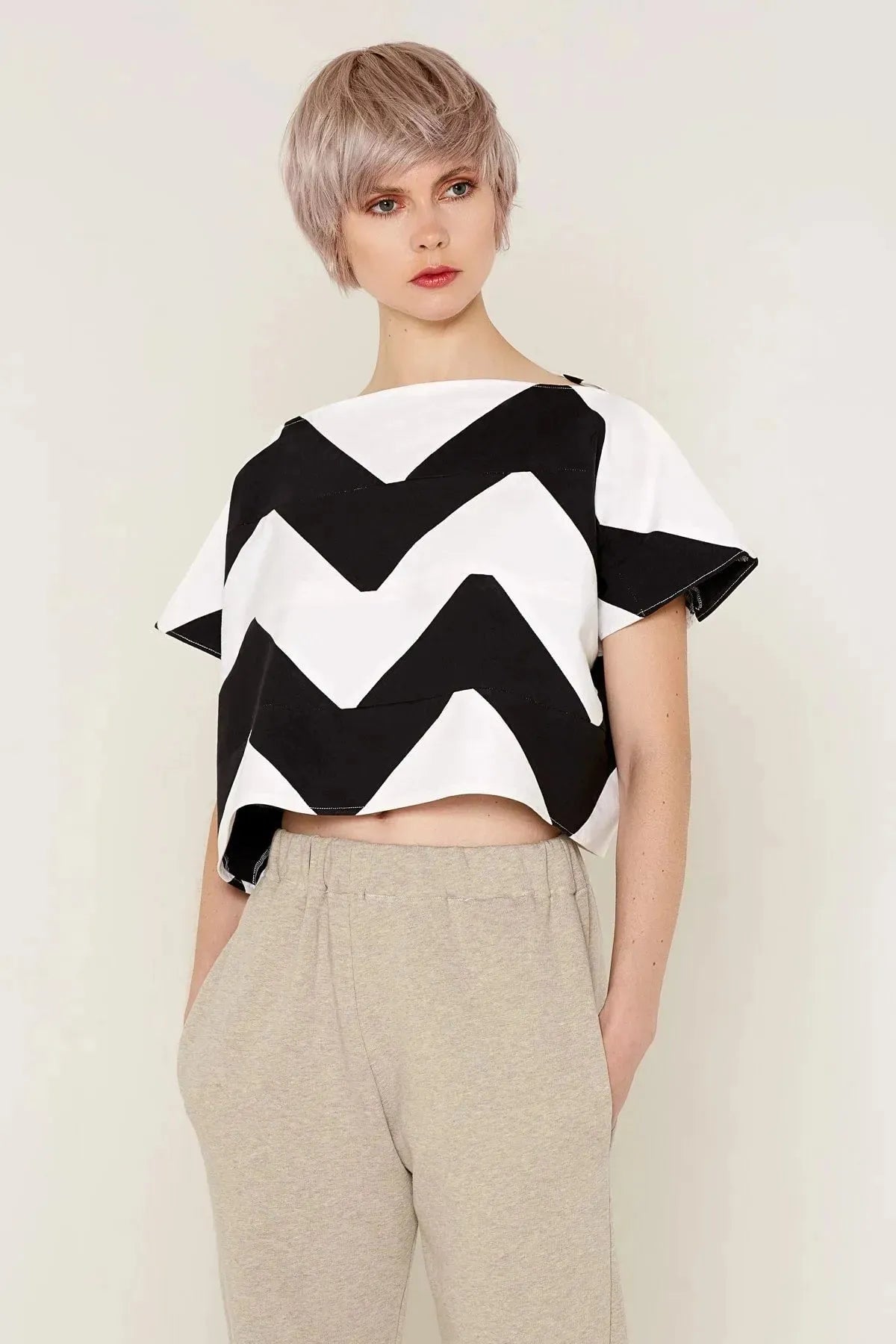 Namaka Top (Black and White) | size: one size Refurbished - N/A refurbished available on Cerqular