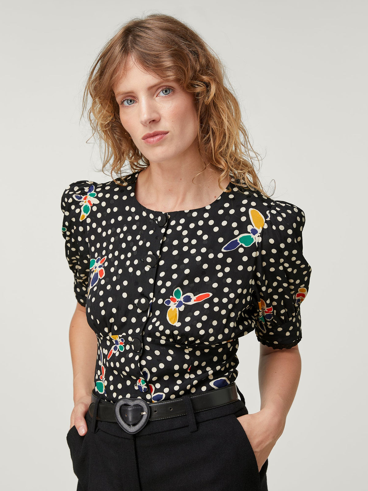 Buy Blouse Ginette Noir | Color: NOIR | Size: FR-36 Refurbished - $108.24 Blouse Ginette Noir | Color: NOIR | Size: FR-36 Refurbished - N/A (I could not find a well-known brand with this name refurbished available on Cerqular