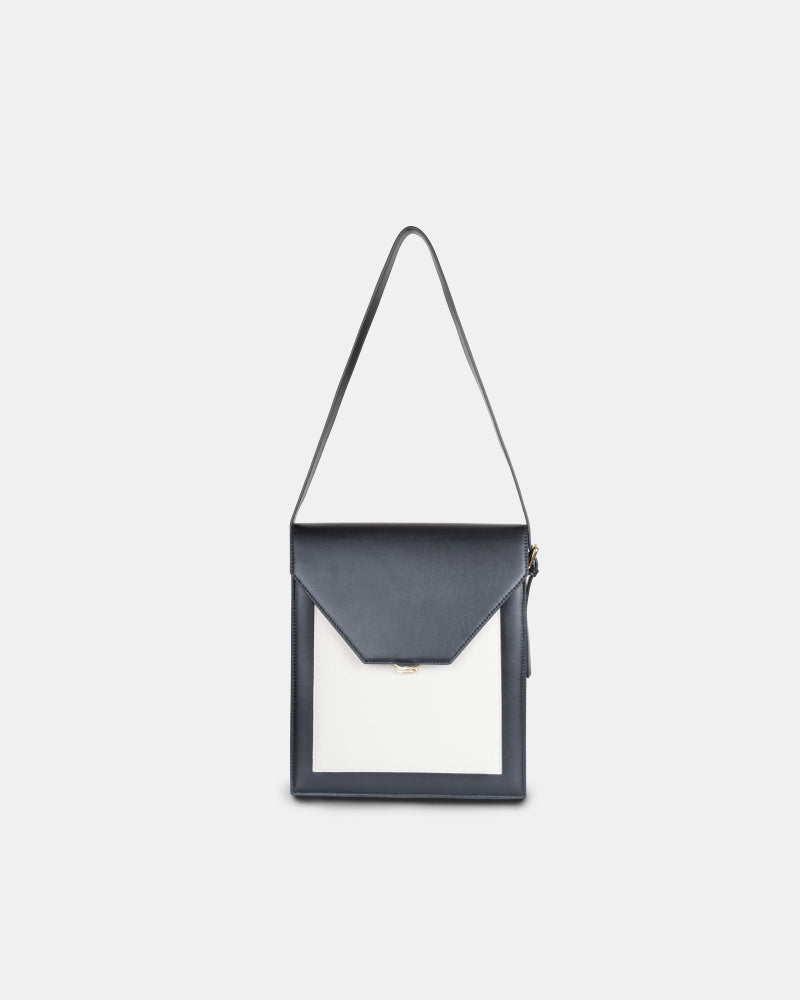 Cedar Bag – BLACK & OAT | Color: Thyme x Oat Refurbished - ONE (assuming it refers to the brand "ONE") refurbished available on Cerqular
