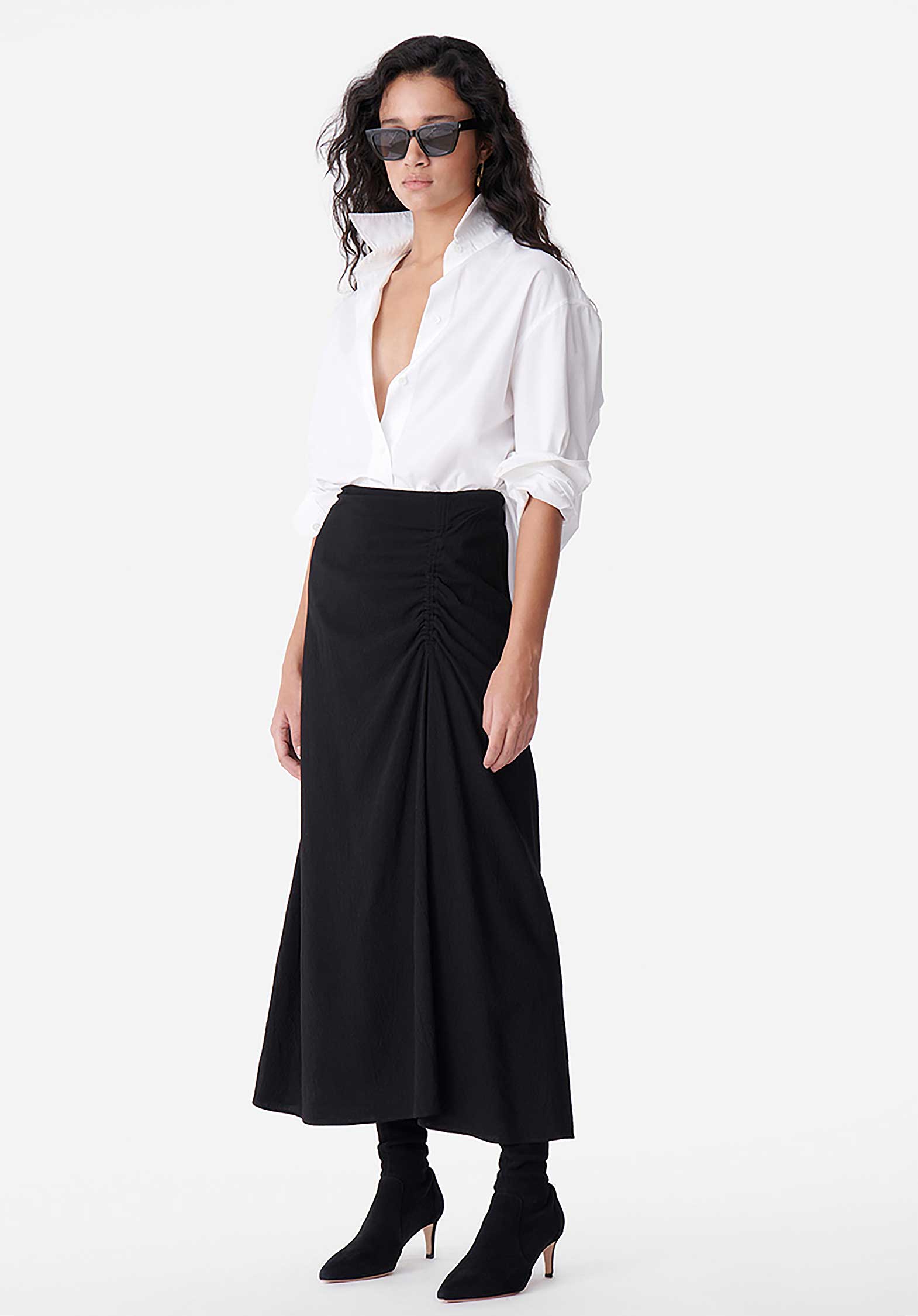 Skirt 4eva26-v07002 Black | Color: BLACK | Size: FR-38 Refurbished - N/A (I could not find a well-known brand with this name refurbished available on Cerqular