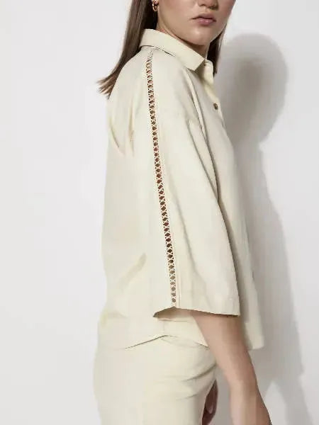 Alyvia Collared Short Shirt | Size: 34 | Color: Natural Refurbished - N/A (Anjum Khan is a personal name, not a brand refurbished available on Cerqular