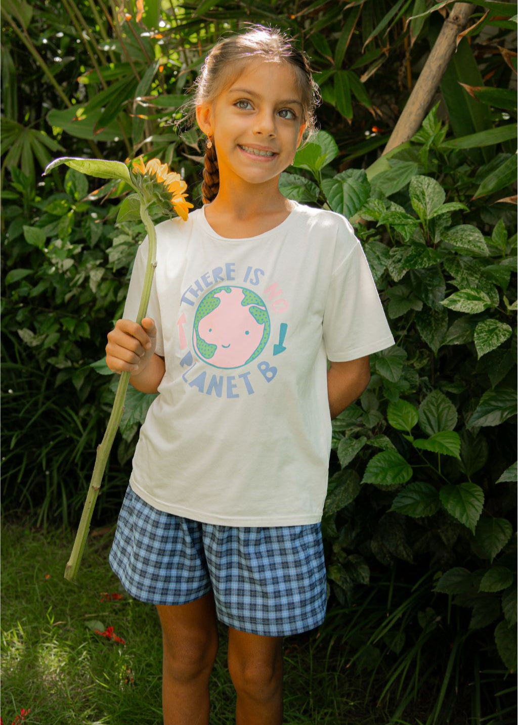 Kids Bamboo T-Shirt 'There is no Planet B' - Vanilla | Size: 2-4 years Refurbished - N/A (Note: This brand may not be well-known globally refurbished available on Cerqular