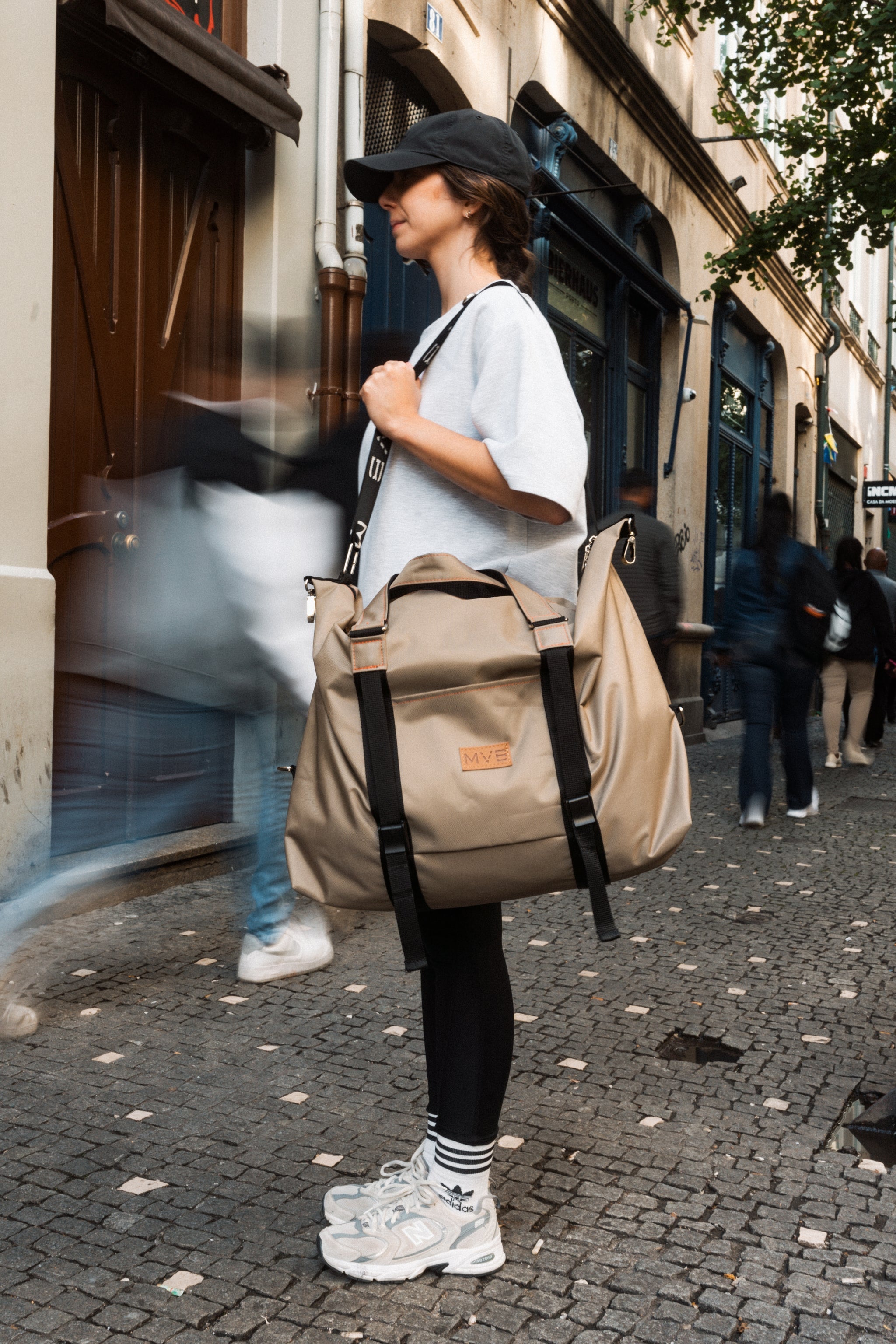 Flexy Duffle Bag beige Refurbished - My Vegan Bags refurbished available on Cerqular