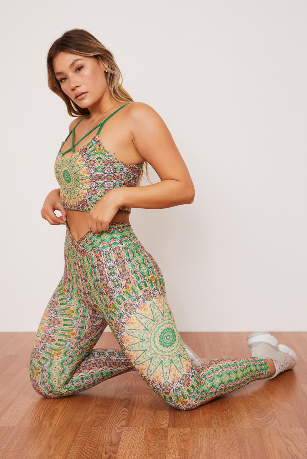 Fauna Ruched Crossover Legging | Size: S | Print: Fauna | Style: Ruching Refurbished - N/A (Note: There is a clothing brand called "Wolven refurbished available on Cerqular