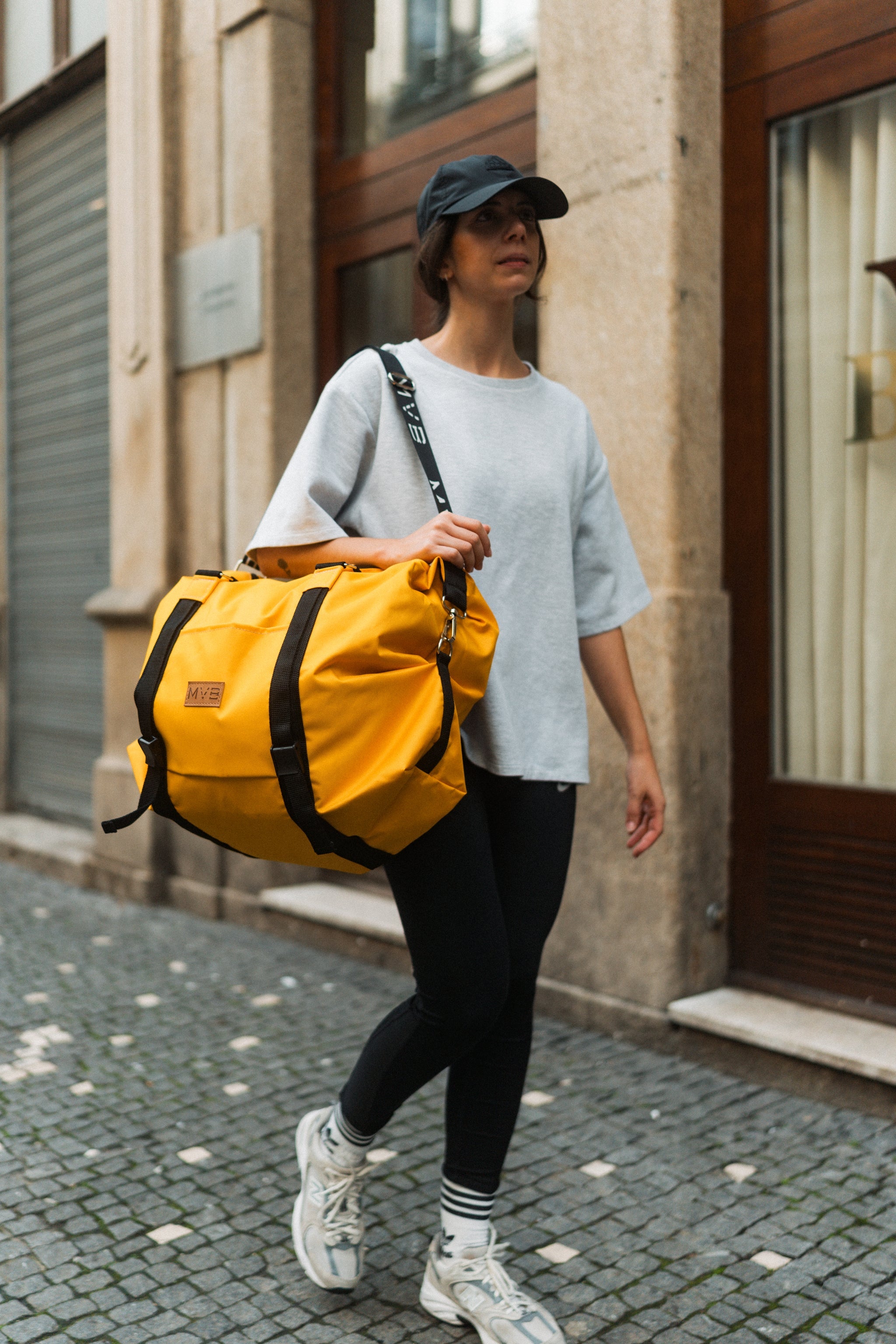 Flexy Duffle Bag yellow Refurbished - My Vegan Bags refurbished available on Cerqular