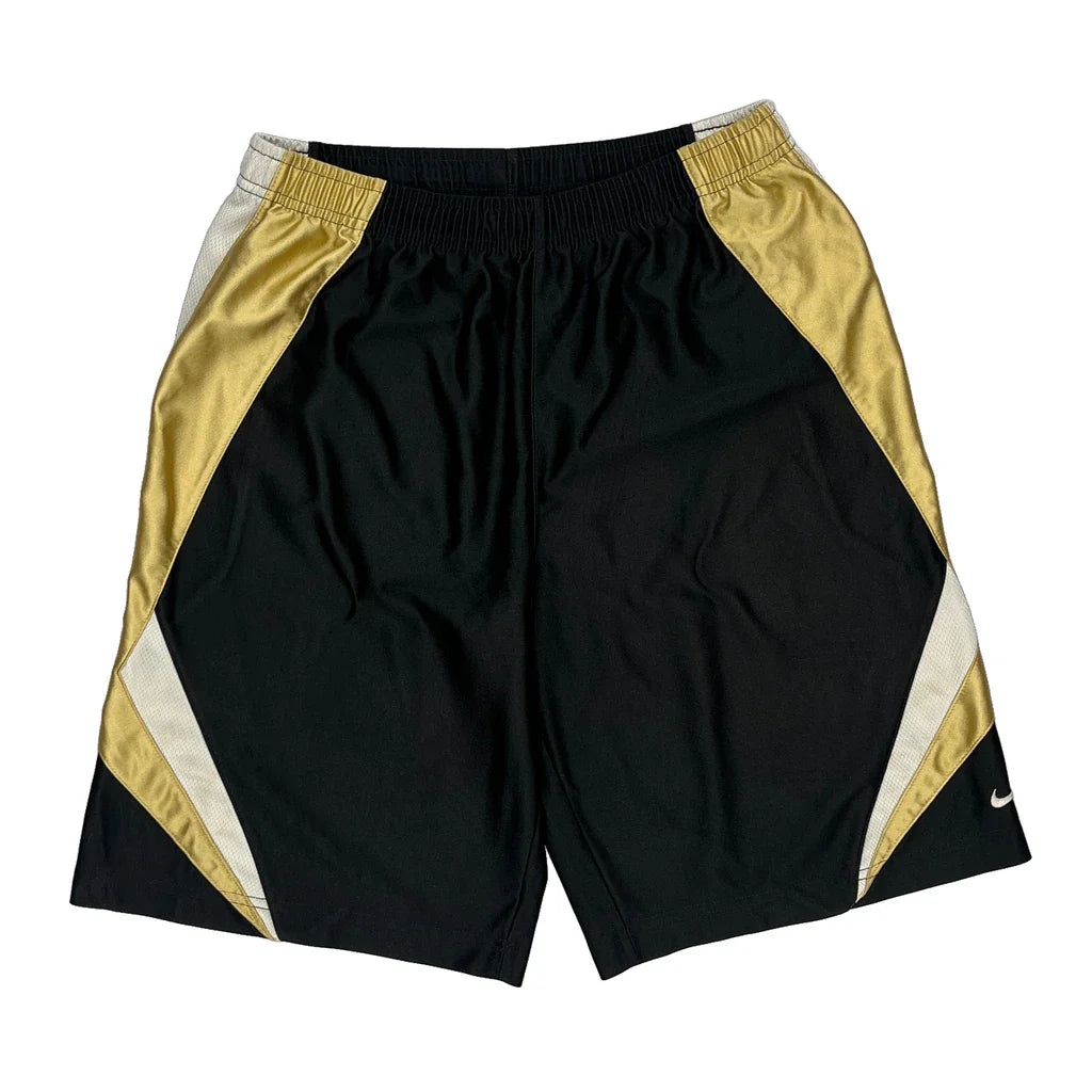 Age 12-13 Nike Sport Shorts - Large Black Polyester Refurbished - Thrifted (note: this is a term often used to describe second- refurbished available on Cerqular
