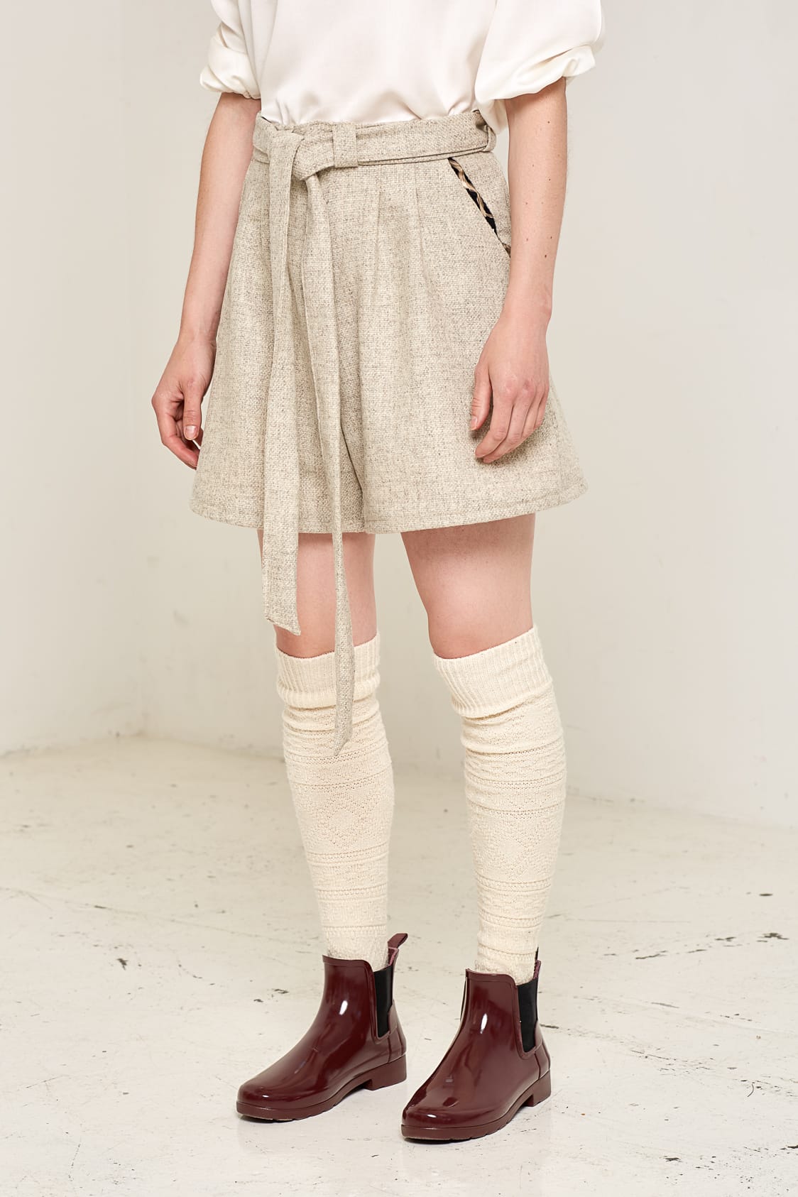 Buy Doralis Shorts (Beige) | size: S Refurbished - $36.00 Doralis Shorts (Beige) | size: S Refurbished - N/A refurbished available on Cerqular