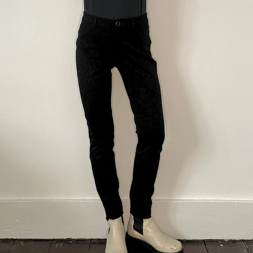 Guess Skinny Trousers - 30W UK 10 Black Cotton Blend Refurbished - Thrifted (note: this is a term often used to describe second- refurbished available on Cerqular