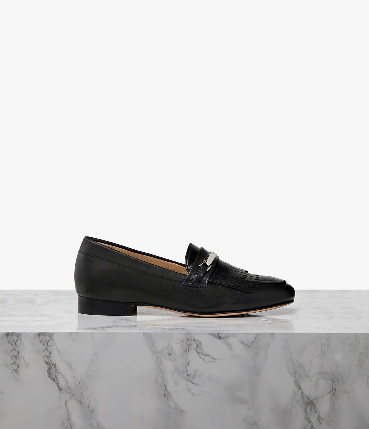 ELAN BLACK SOFT LEATHER | UK Size: 5 | Width: Narrow Refurbished - Each & Every refurbished available on Cerqular