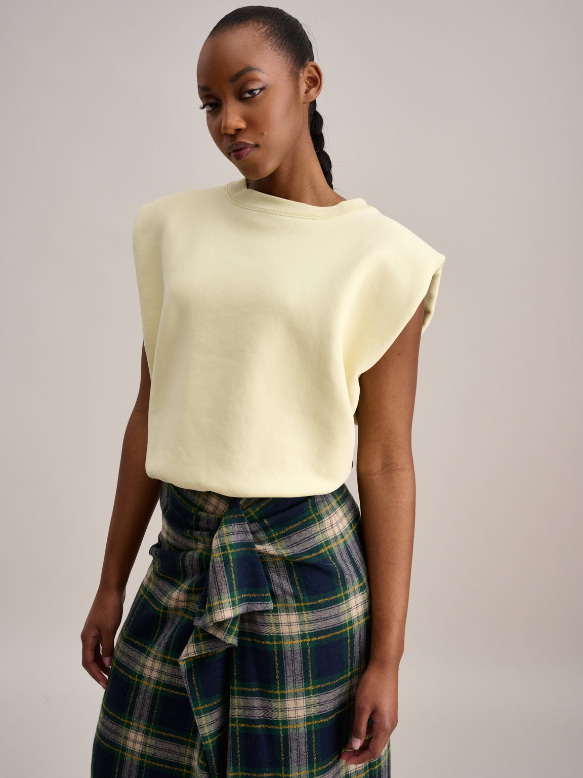 Sweatshirt Firgo T1648 Limelight | Color: LIMELIGHT | Size: 1-S Refurbished - N/A (I could not find a well-known brand with this name refurbished available on Cerqular