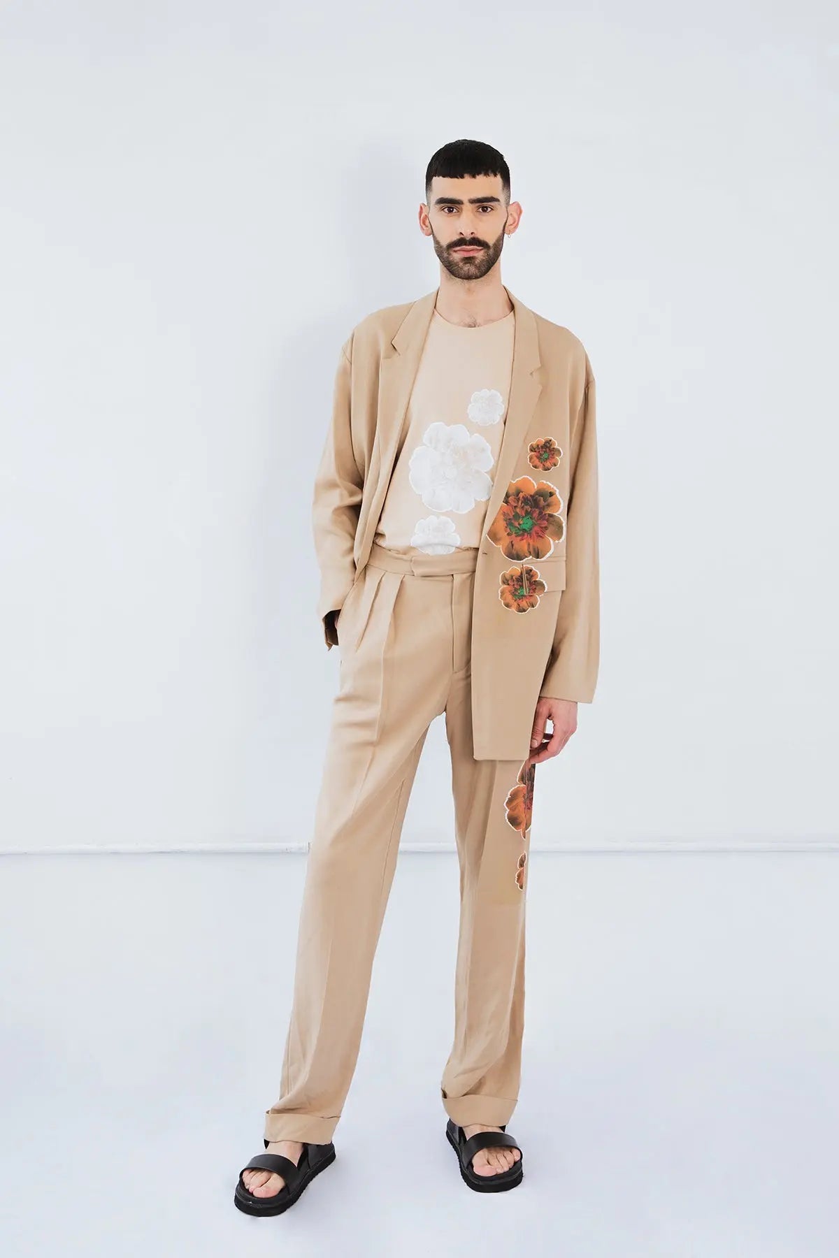Earth Floral Blazer - Pre Order | Size: Large Refurbished - N/A (Note: There is no well-known brand by this name refurbished available on Cerqular