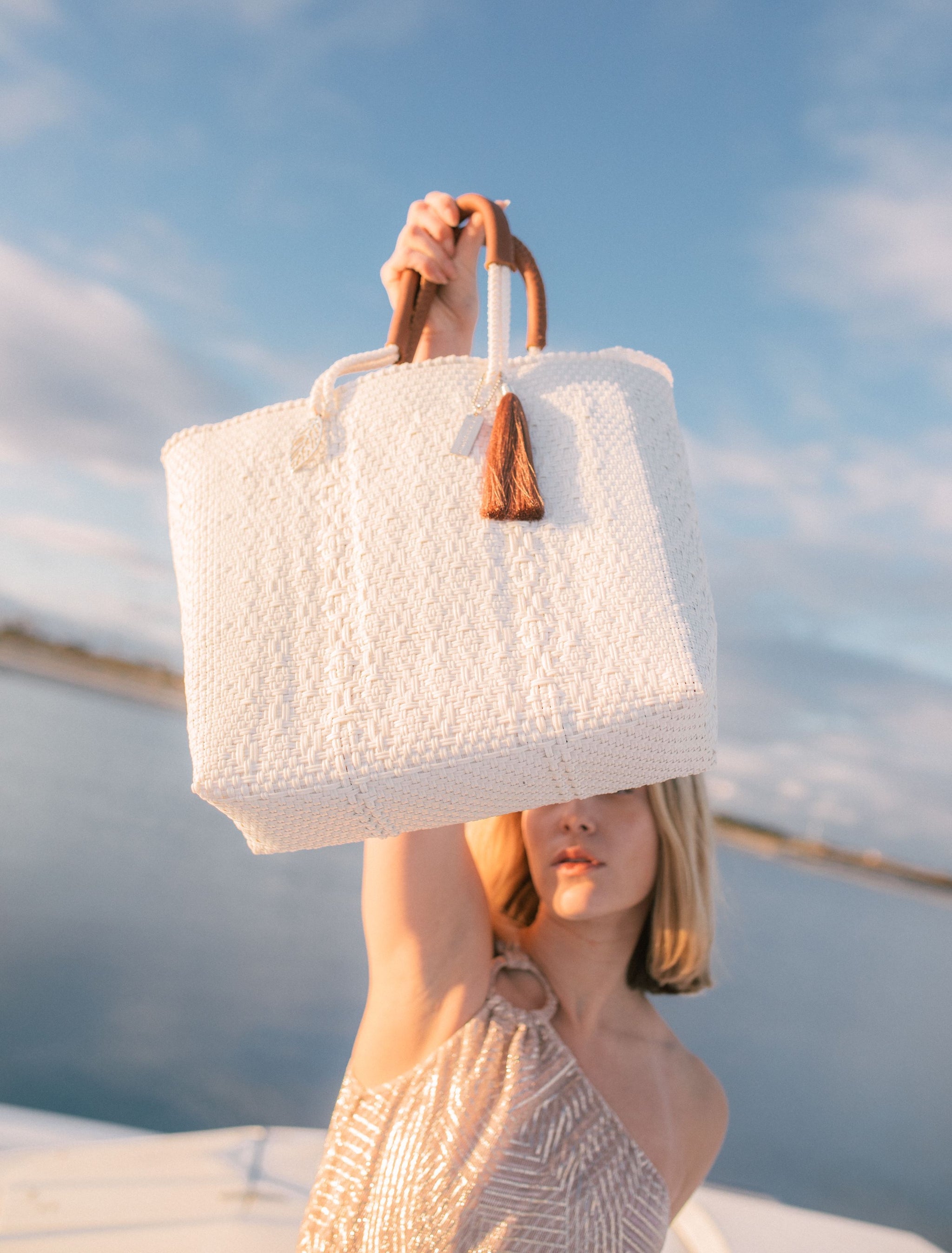 White Pearl Resort Tote Bag Refurbished - Mavis by Herrera refurbished available on Cerqular