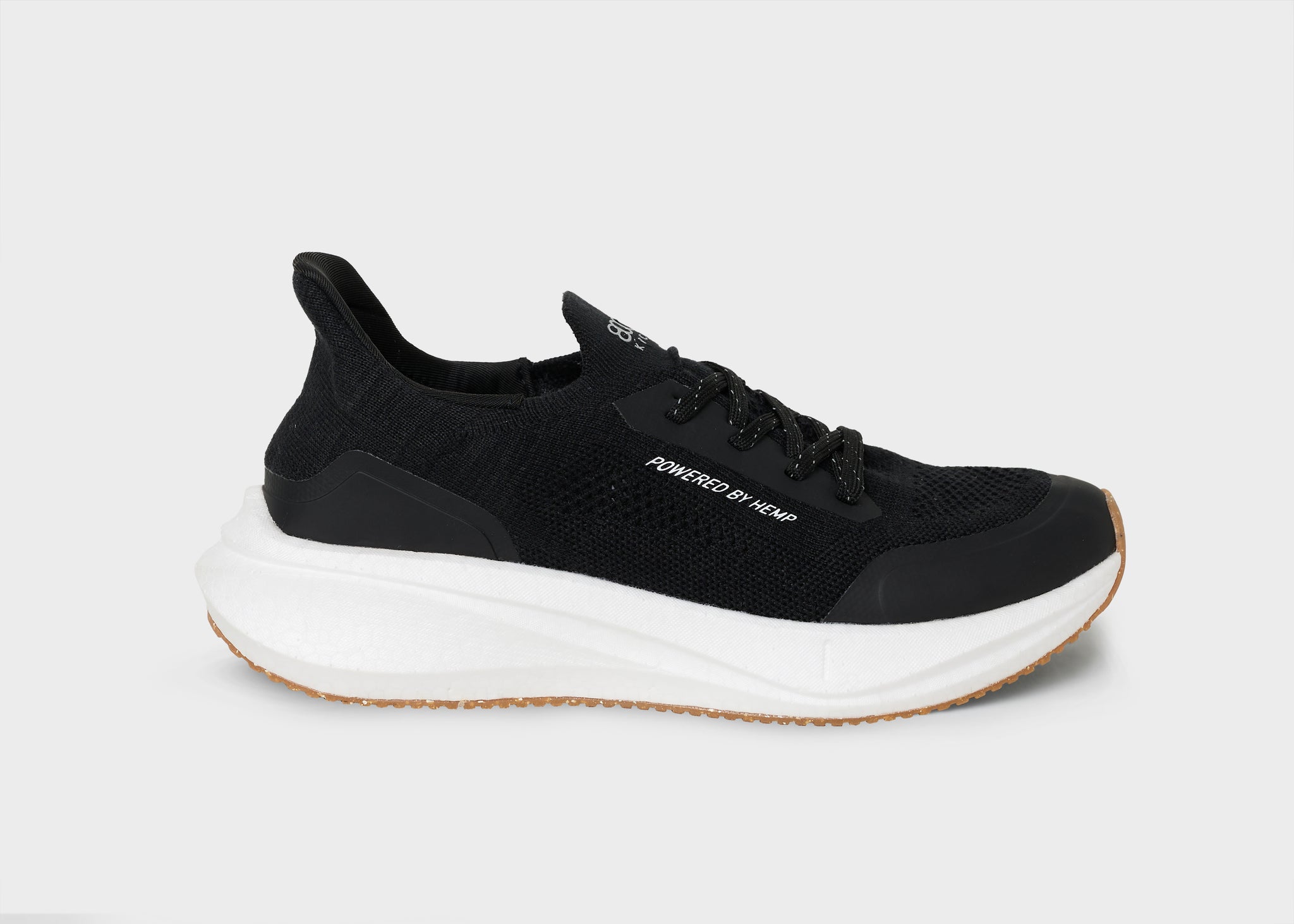 Buy Runners for Men in Black and White | Size: US M9 | EU 42 Refurbished - $145.00 Runners for Men in Black and White | Size: US M9 | EU 42 Refurbished - 8000Kicks refurbished available on Cerqular