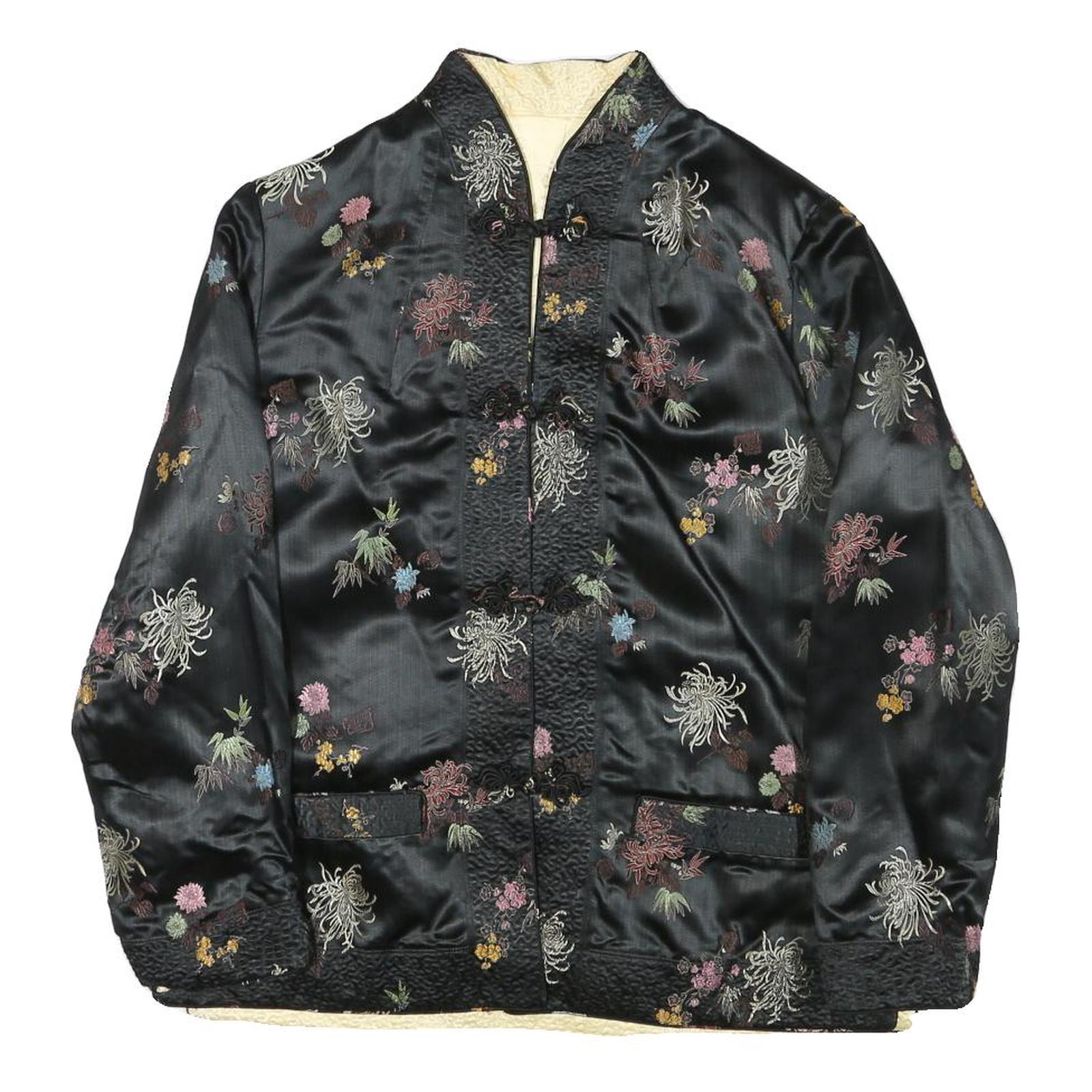 Buy Womens Black & Cream Reversible Floral Pattern Jacket M Silk Blend Button Refurbished - $37.69 Womens Black & Cream Reversible Floral Pattern Jacket M Silk Blend Button Refurbished - N/A refurbished available on Cerqular