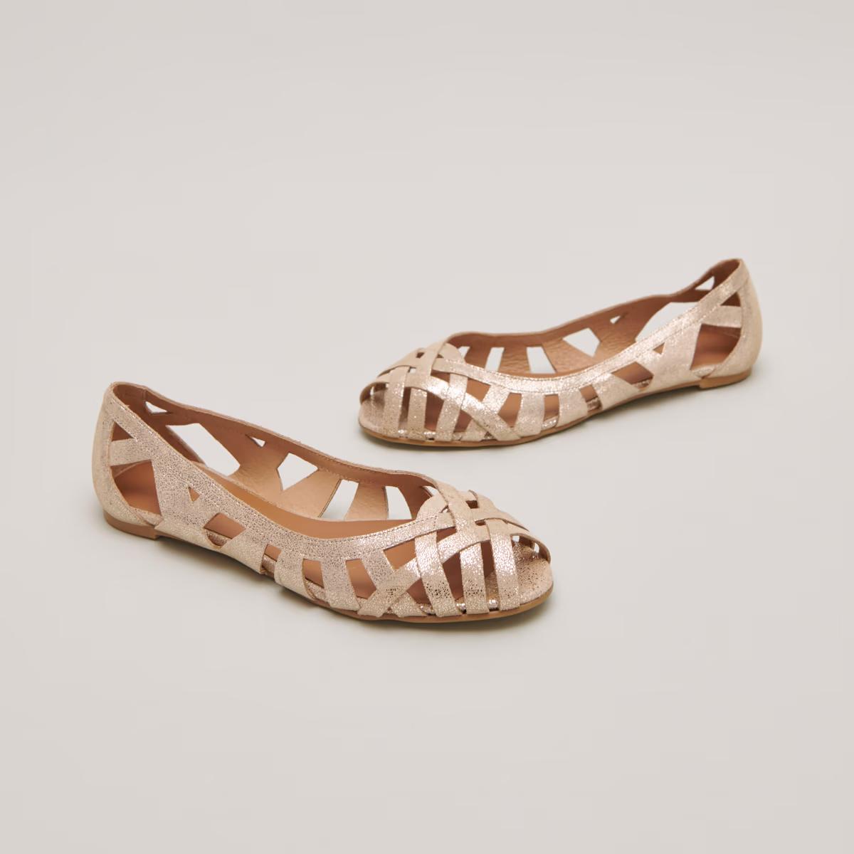 264- Deray Croute Laminee Platine | Color: PLATINE | Size: 37 Refurbished - Rue Madame is a known brand, and the standardized name is " refurbished available on Cerqular