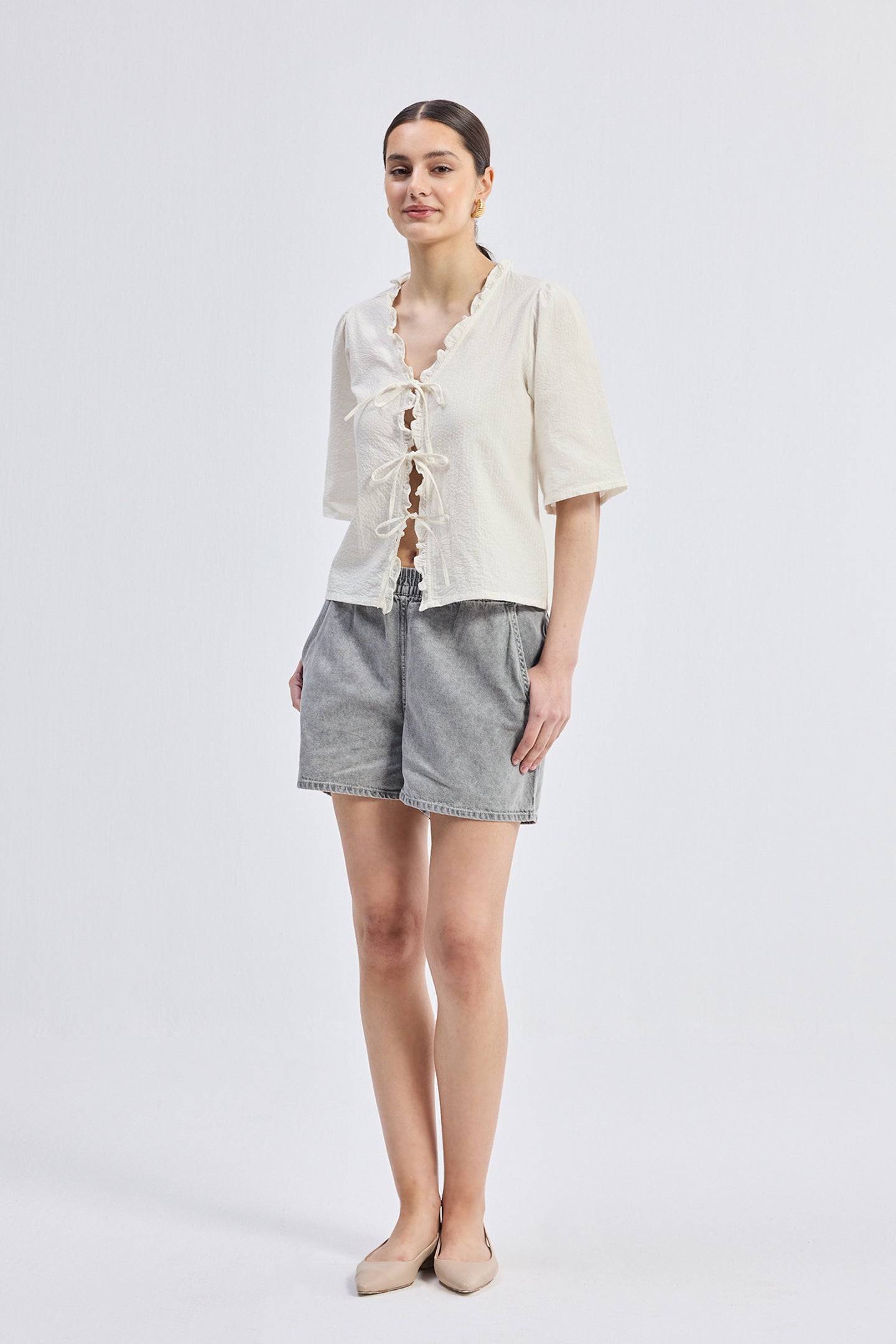 Relaxed Fit Top With Ruffles and Front-Ties in Cream | Color: Striped Horizon | Size: 2XL Refurbished - Resistor (Note: This is a generic term for an electronic component, refurbished available on Cerqular