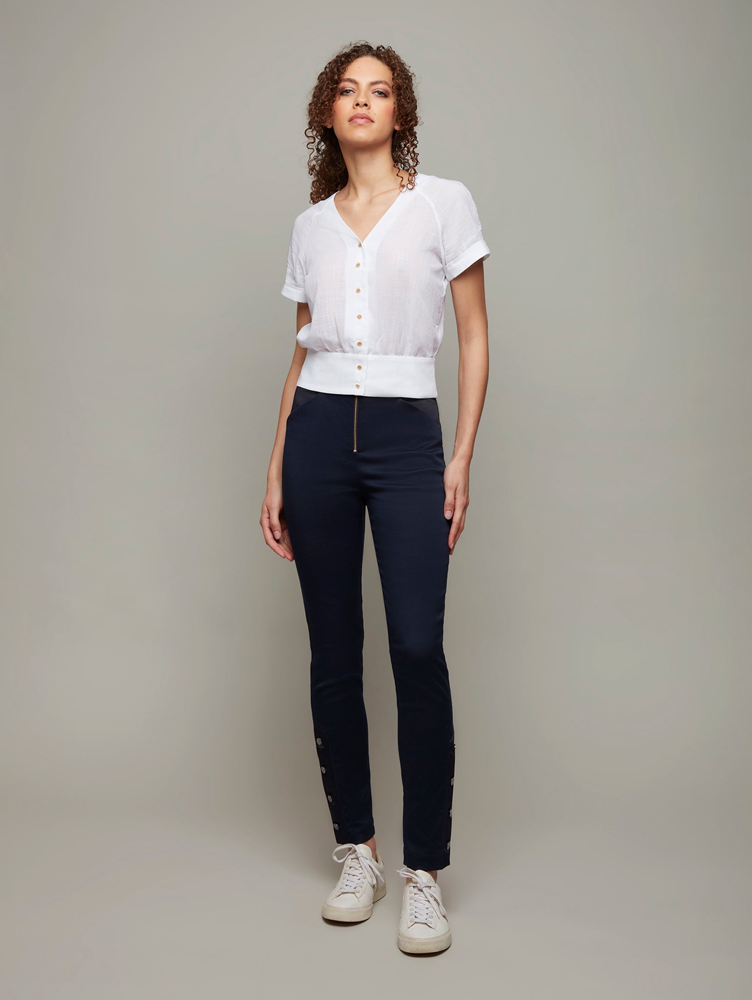 Buy LUTEA | Buttoned-down Raglan Blouse | Color: WHITE | Size: XXS Refurbished - $113.30 LUTEA | Buttoned-down Raglan Blouse | Color: WHITE | Size: XXS Refurbished - N/A refurbished available on Cerqular
