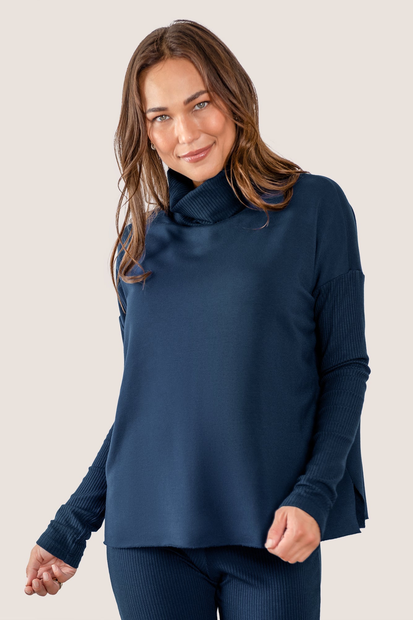 Buy Light Hug® Turtleneck Top | Color: Navy | Size: XL Refurbished - $176.00 Light Hug® Turtleneck Top | Color: Navy | Size: XL Refurbished - N/A refurbished available on Cerqular