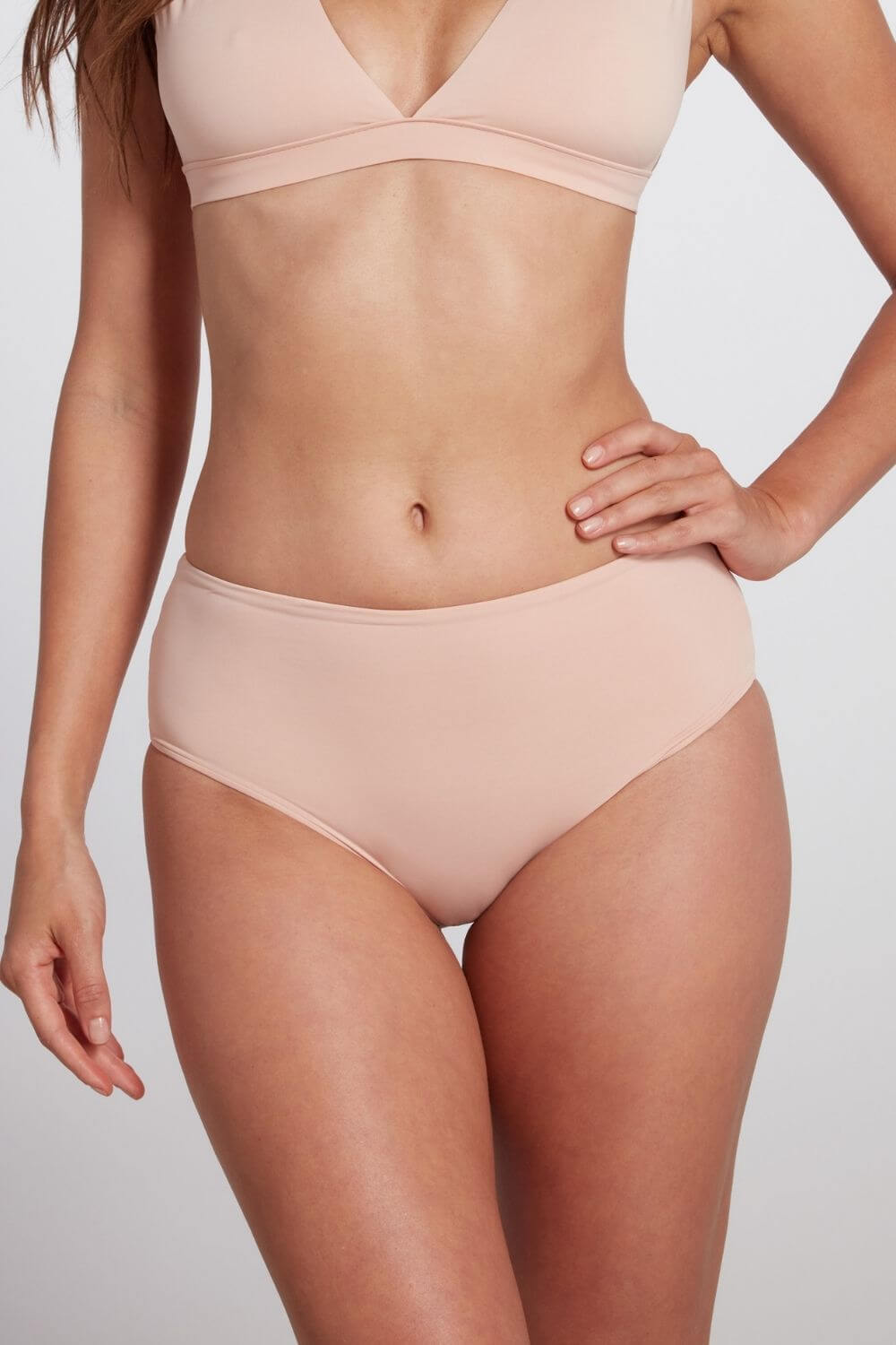 Serena Mid-rise Bikini Bottom Pink Blush | Size: Medium Refurbished - Sauipe Swim refurbished available on Cerqular