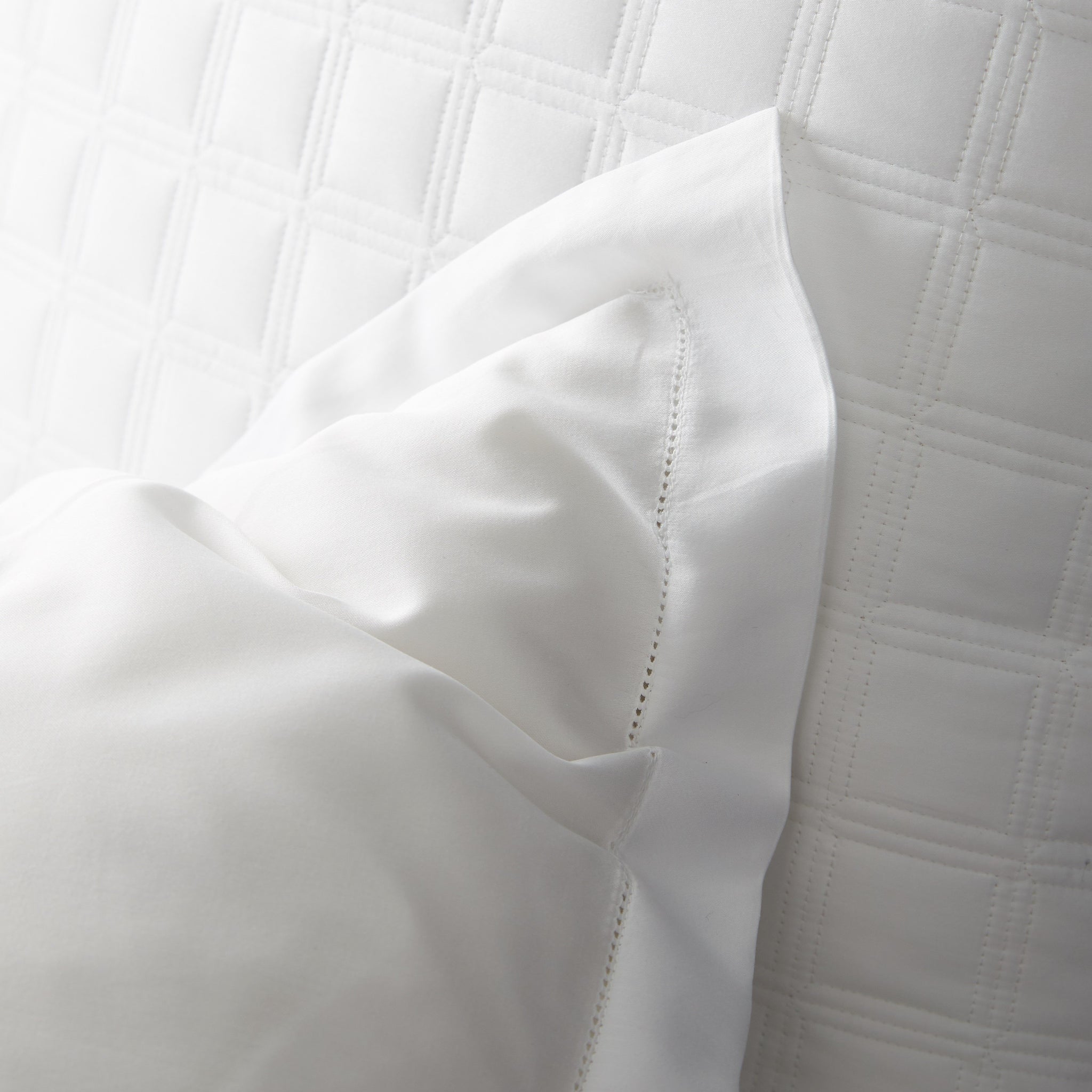 Sham | Size: King | Color: White | Touch: Sateen Refurbished - N/A refurbished available on Cerqular
