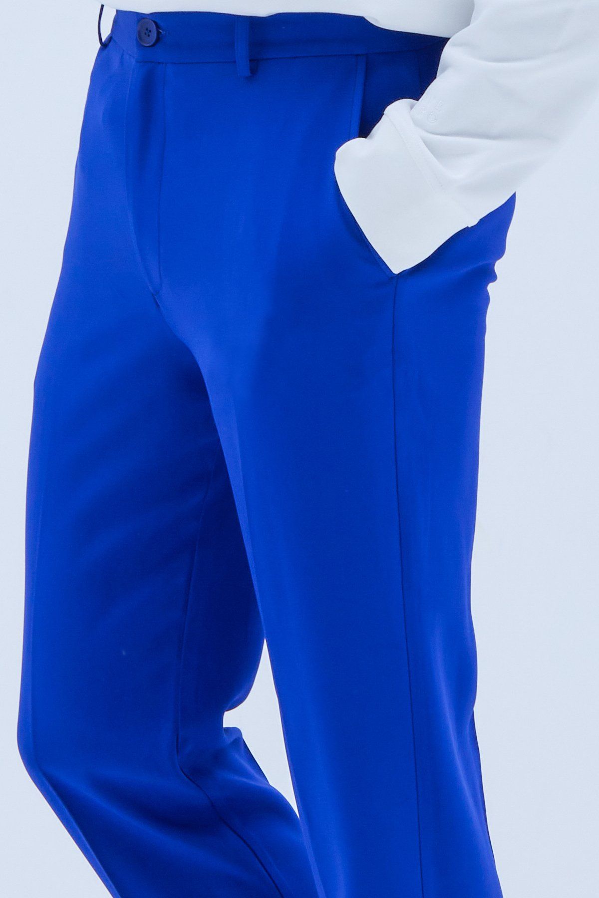 Buy Flat Front Trousers in Ocean Blue | Size: 30 Refurbished - $145.20 Flat Front Trousers in Ocean Blue | Size: 30 Refurbished - N/A (Note: There is no well-known brand by this name refurbished available on Cerqular
