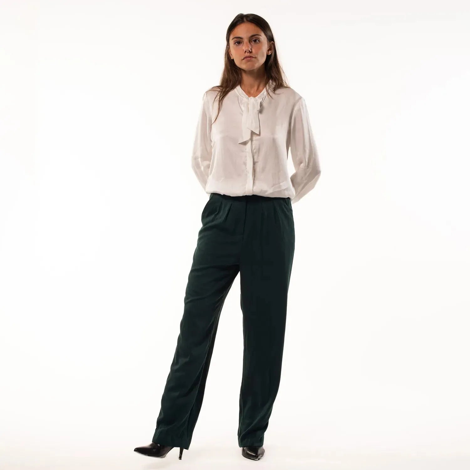 Buy Pan Trousers | Color: Emerald | Size: XXL Refurbished - $97.20 Pan Trousers | Color: Emerald | Size: XXL Refurbished - Kurinji (This is a lesser-known brand, but it still exists refurbished available on Cerqular