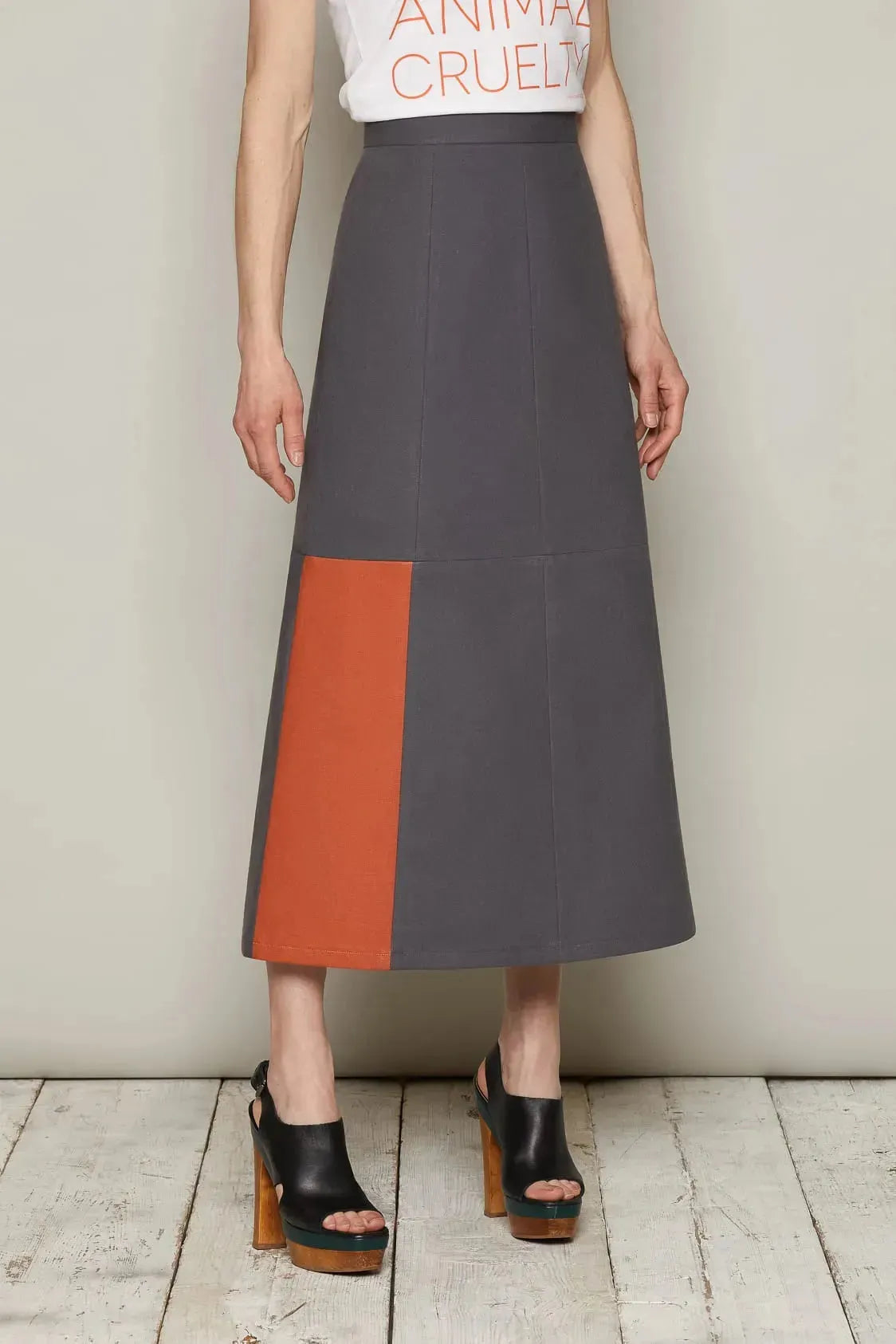Buy Huberta Skirt (Slate) | size: S Refurbished - $132.00 Huberta Skirt (Slate) | size: S Refurbished - N/A refurbished available on Cerqular