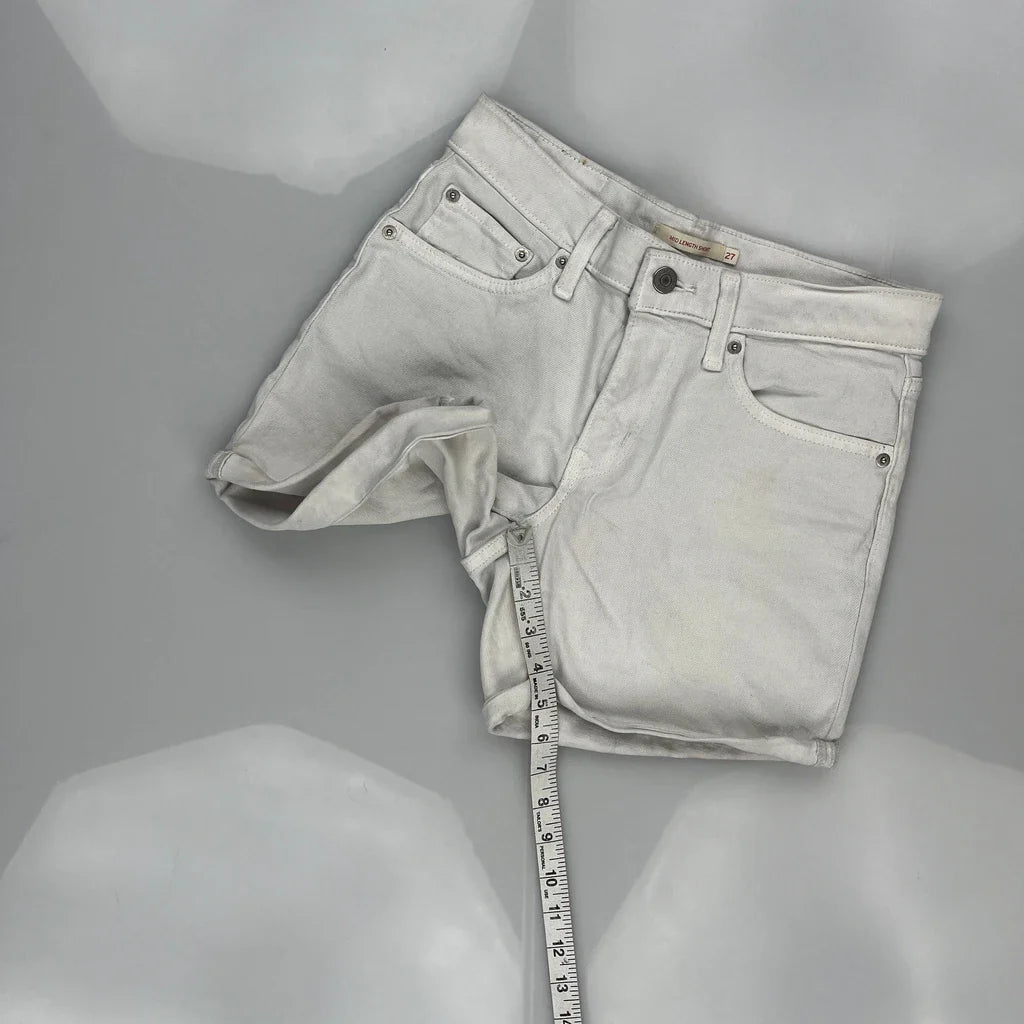 Levis Denim Shorts - 27W UK 8 White Cotton Refurbished - Thrifted (note: this is a term often used to describe second- refurbished available on Cerqular