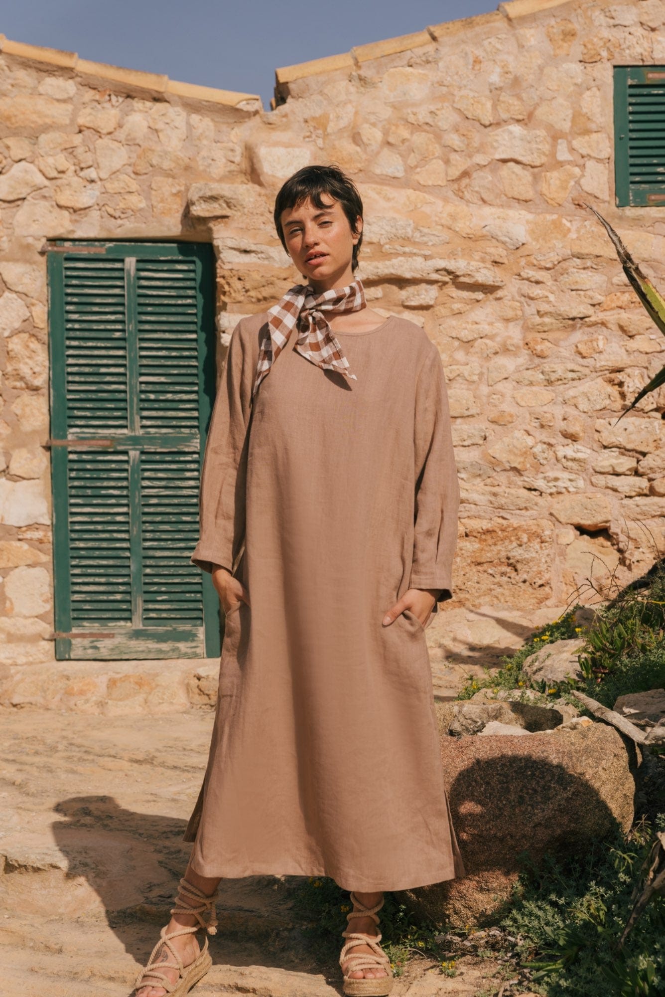 Buy Amalia long linen dress in Rosy Brown | Size: S Refurbished - $115.00 Amalia long linen dress in Rosy Brown | Size: S Refurbished - Amour Linen refurbished available on Cerqular