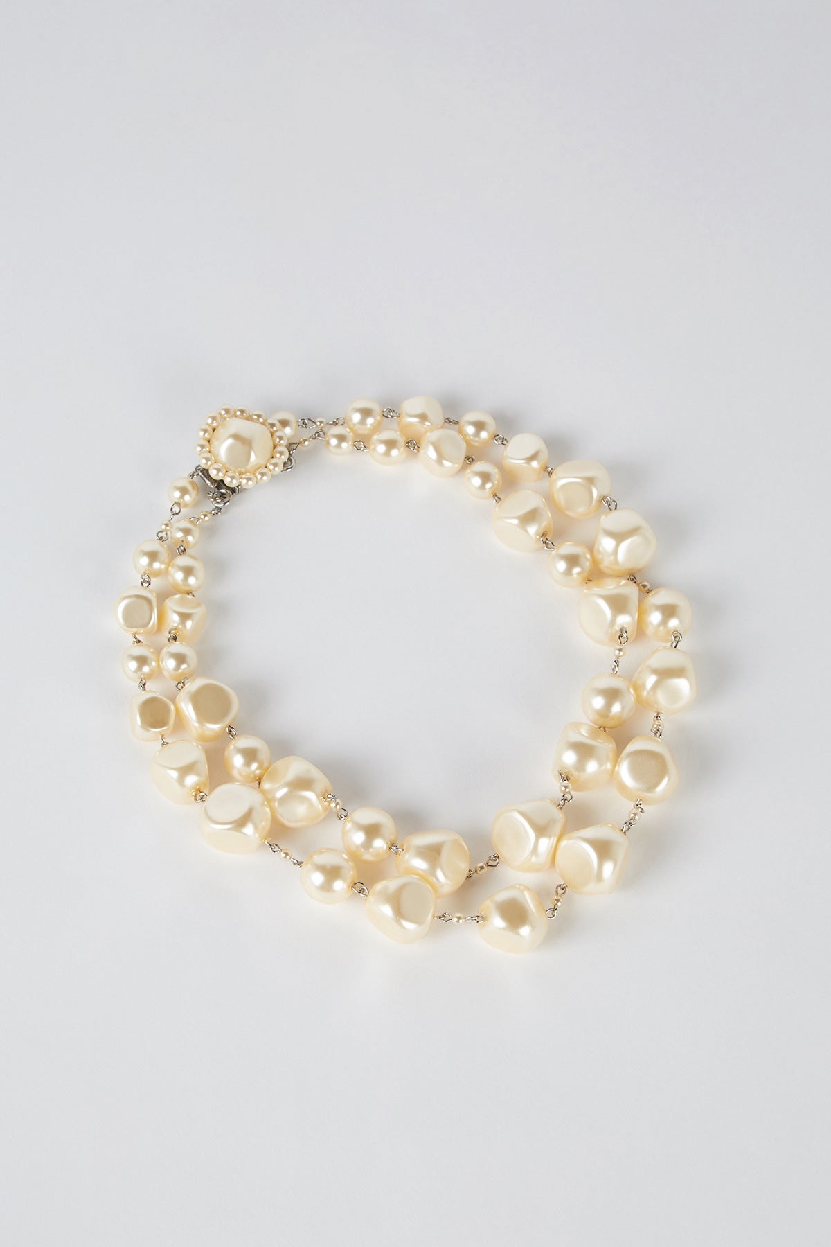 Necklace Jackie Dcx02y298 White | Color: WHITE | Size: U Refurbished - Rue Madame is a known brand, and the standardized name is " refurbished available on Cerqular