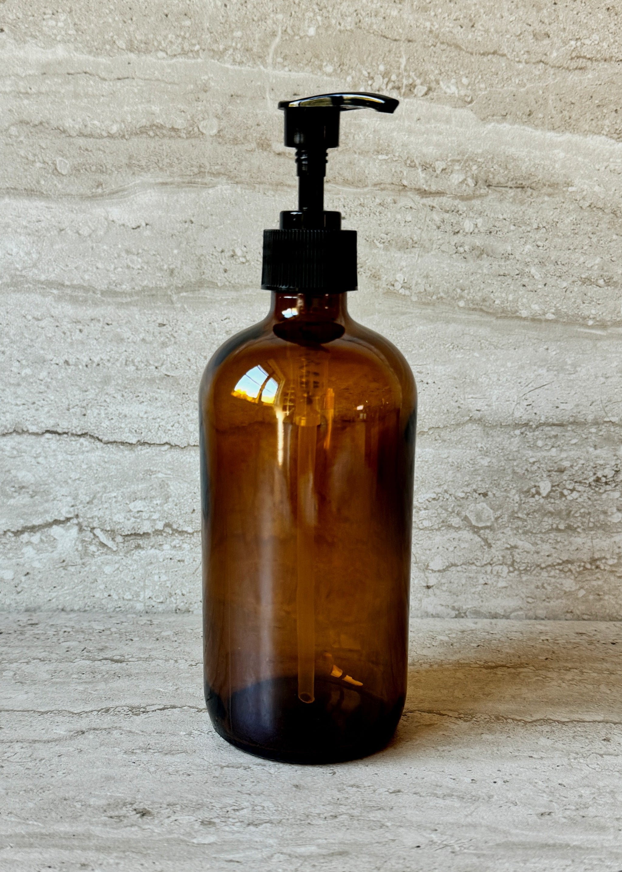 Amber Glass Bottle 17oz | Style: With Pump Refurbished - Murchison-Hume refurbished available on Cerqular