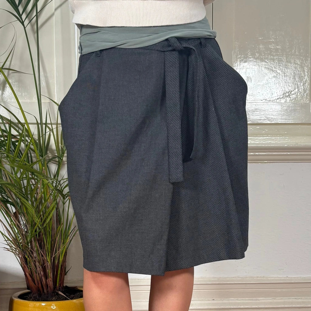 Sisley Mini Skirt - 28W UK 8 Grey Cotton Blend Refurbished - Thrifted (note: this is a term often used to describe second- refurbished available on Cerqular
