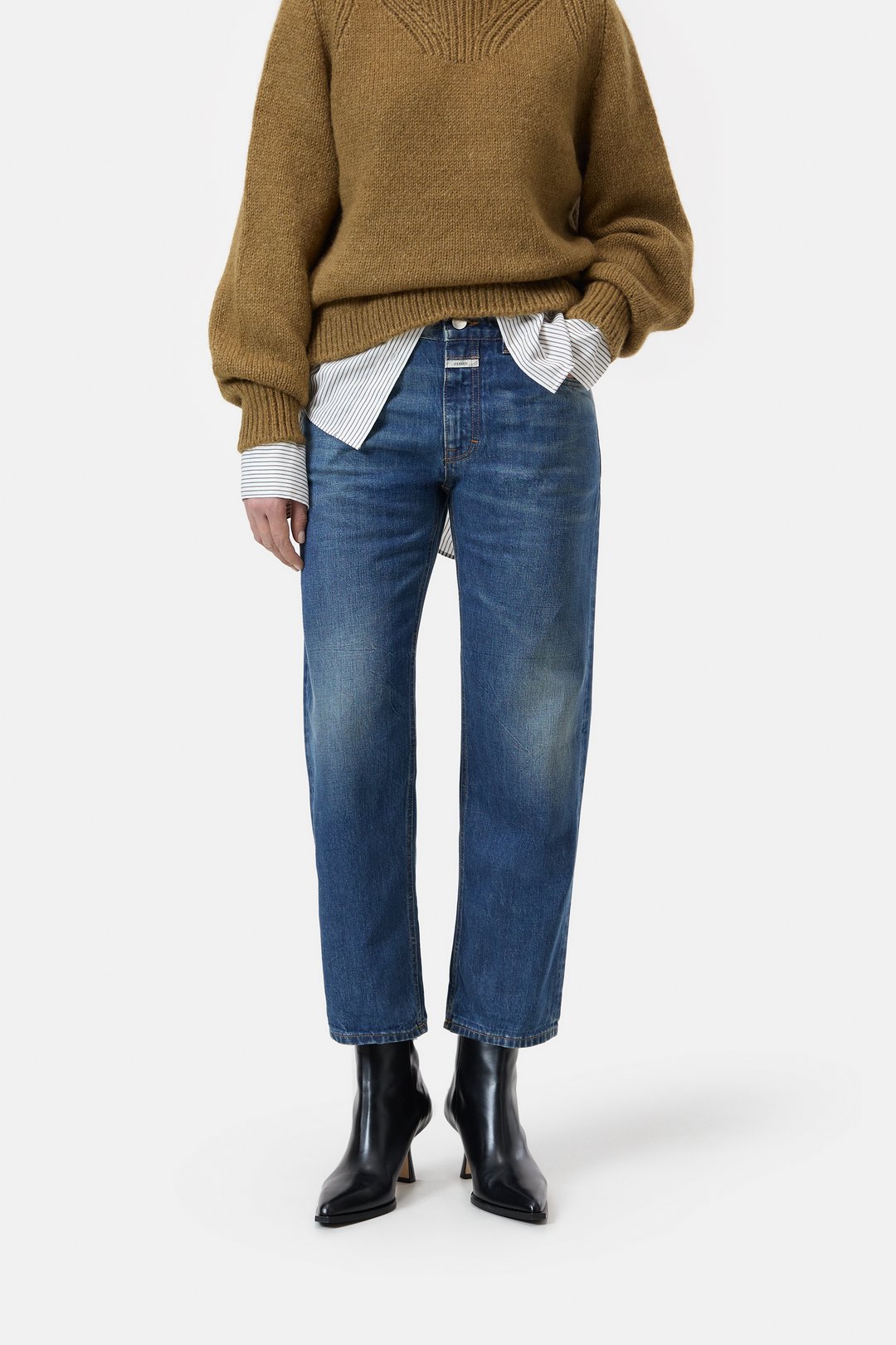 Buy Jeans Milo C22243-10y-4s Mid-Blue | Color: MID BLUE | Size: 27 Refurbished - $276.54 Jeans Milo C22243-10y-4s Mid-Blue | Color: MID BLUE | Size: 27 Refurbished - Rue Madame is a known brand, and the standardized name is " refurbished available on Cerqular