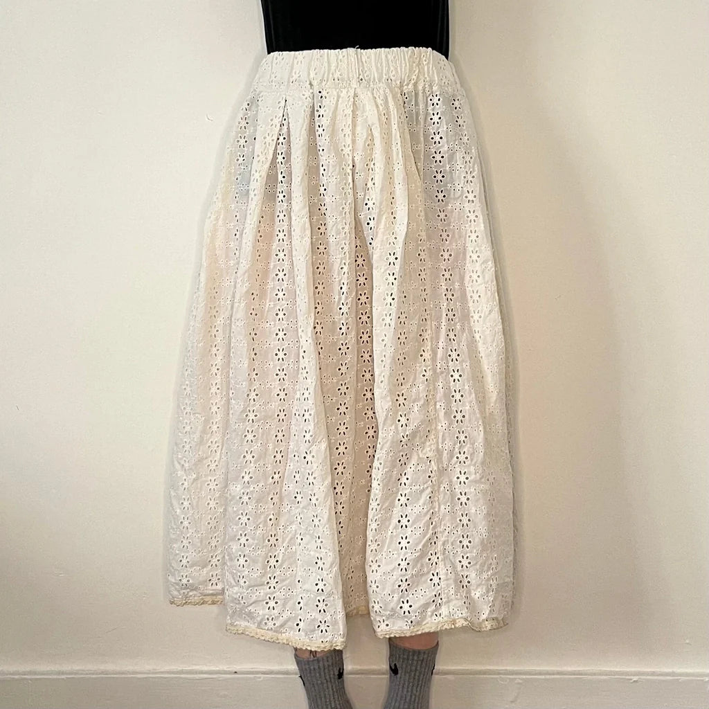 4Le Maxi Skirt - 32W UK 12 White Cotton Refurbished - Thrifted (note: this is a term often used to describe second- refurbished available on Cerqular