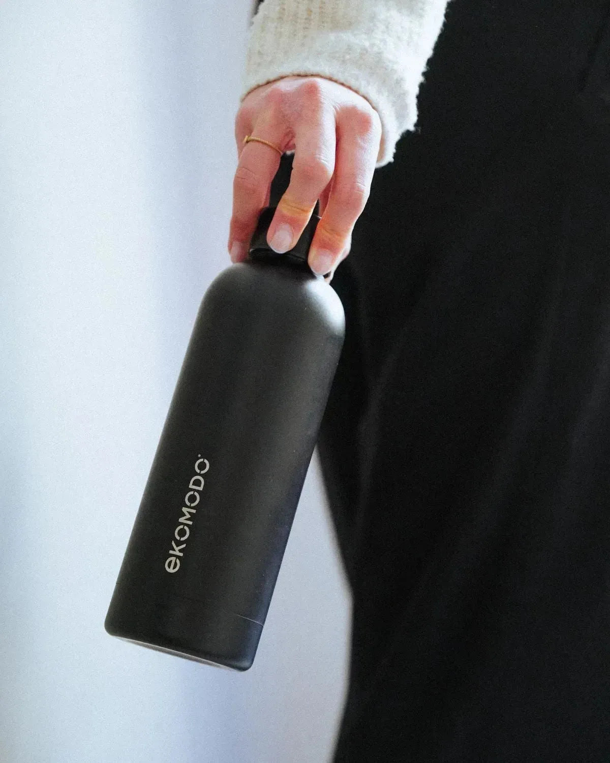 Buy Botella EDAN | Colores: Negro | Personalizar producto: Sí Refurbished - $30.60 Botella EDAN | Colores: Negro | Personalizar producto: Sí Refurbished - N/A refurbished available on Cerqular