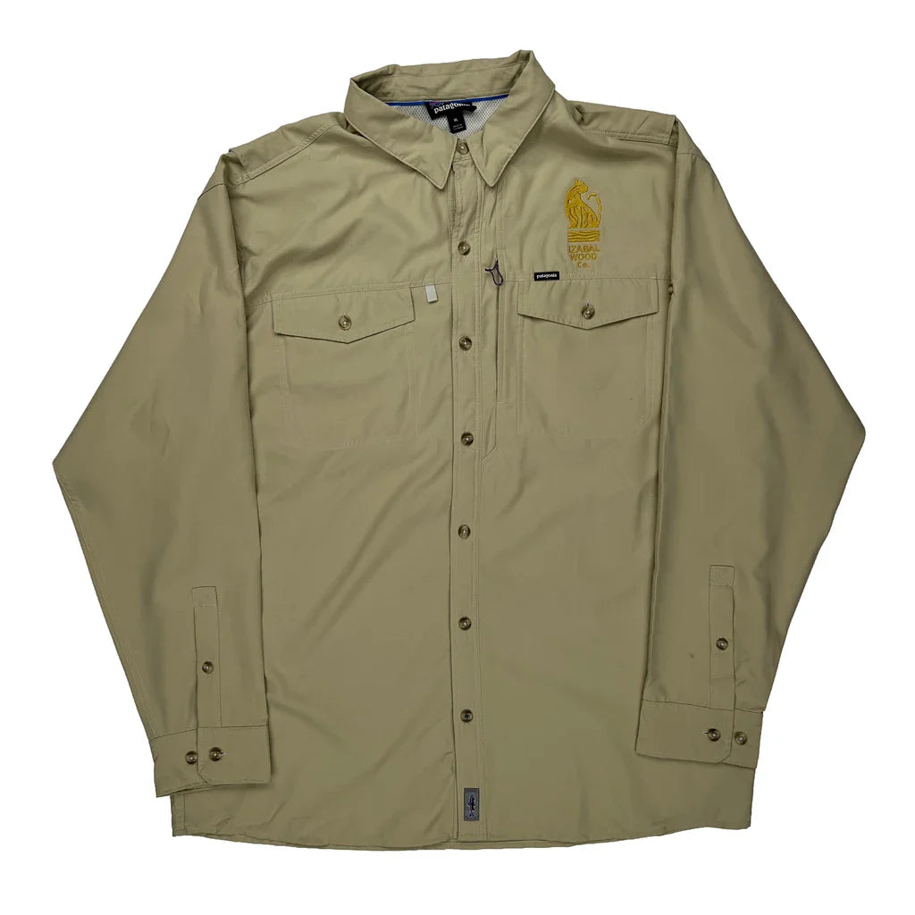 Patagonia Shirt - XL Beige Polyester Refurbished - Thrifted (note: this is a term often used to describe second- refurbished available on Cerqular
