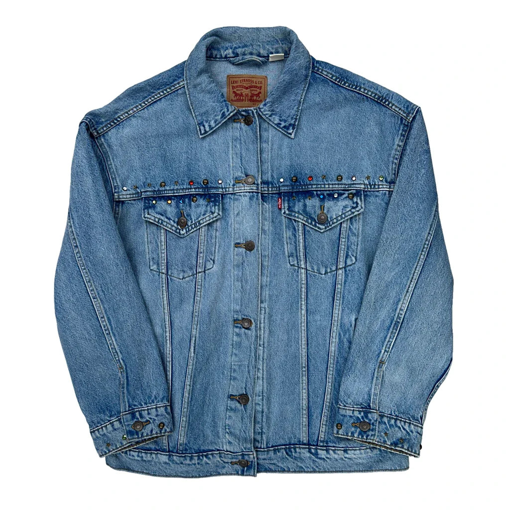 Buy Levis Studded Denim Jacket - Large Blue Denim Refurbished - $58.95 Levis Studded Denim Jacket - Large Blue Denim Refurbished - Thrifted (note: this is a term often used to describe second- refurbished available on Cerqular