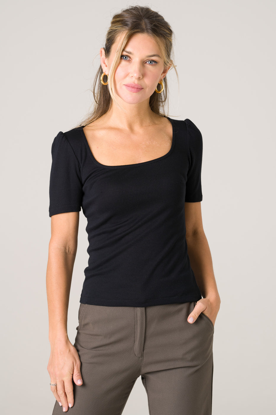T-shirt Hoya noir | Size: L Refurbished - Avani Apparel refurbished available on Cerqular