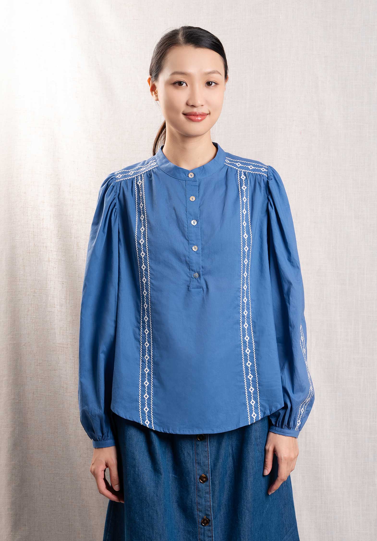 Blouse Blouse Tevy Blue | Color: BLUE | Size: L Refurbished - N/A (I could not find a well-known brand with this name refurbished available on Cerqular