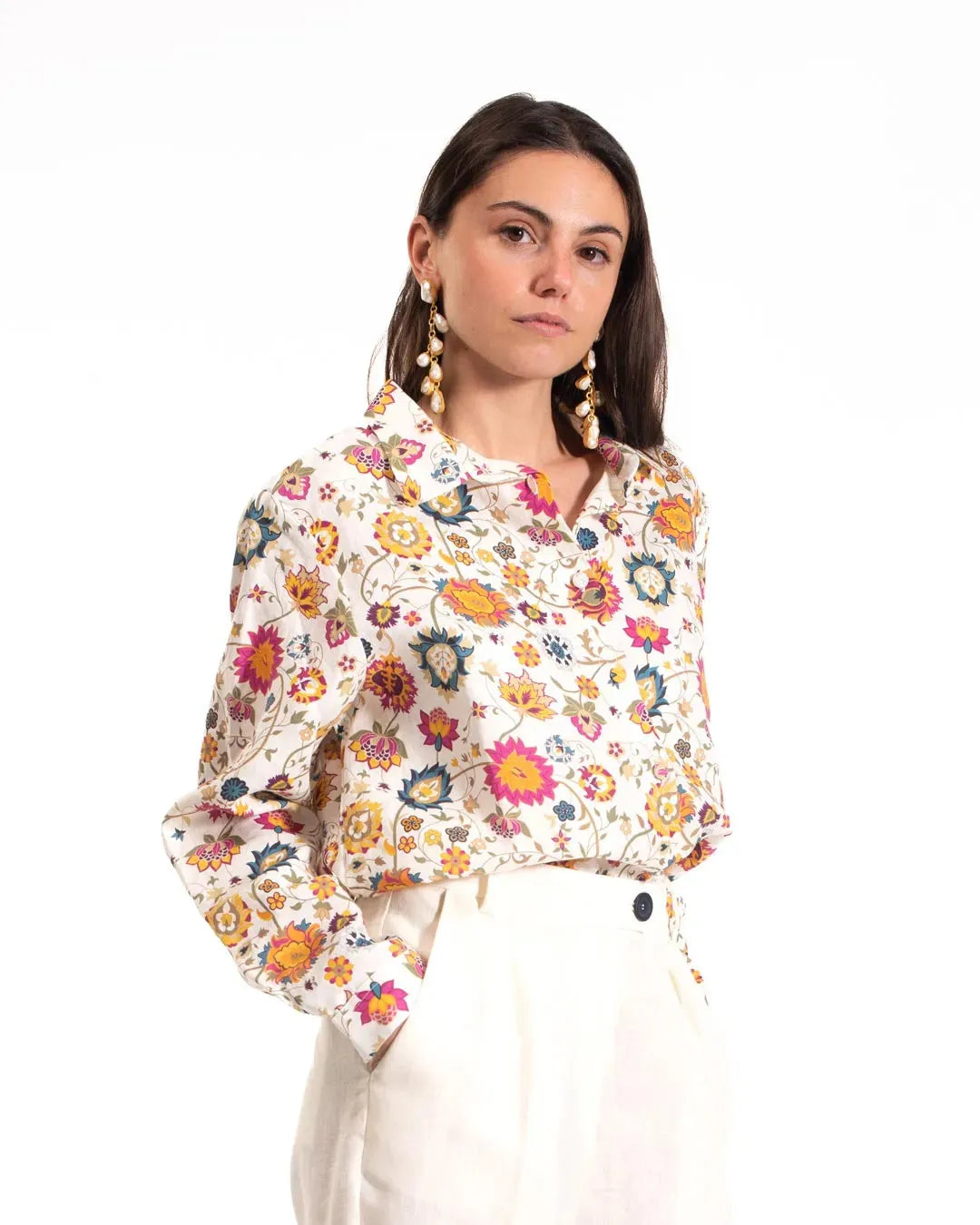 Iris Linen Shirt | Color: Spring Blossom | Size: M Refurbished - Kurinji (This is a lesser-known brand, but it still exists refurbished available on Cerqular