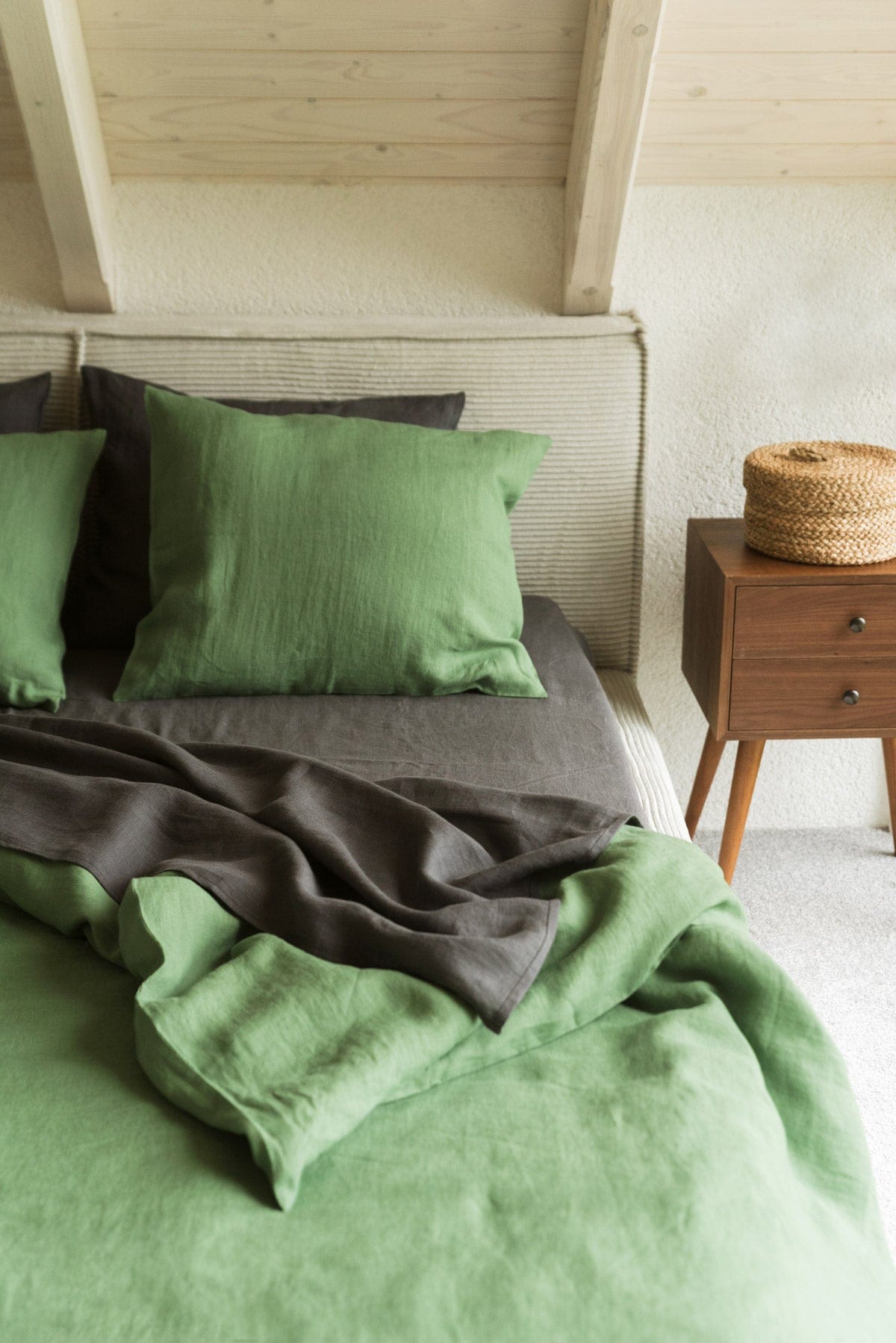 Buy Linen pillowcase in Matcha Green | Size: Big Deco Refurbished - $27.00 Linen pillowcase in Matcha Green | Size: Big Deco Refurbished - Amour Linen refurbished available on Cerqular