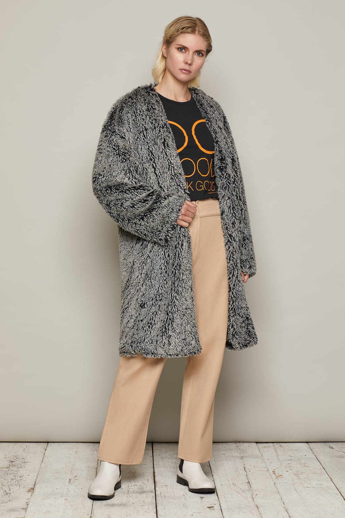 Buy Anja Coat (Black) | size: XL Refurbished - $114.00 Anja Coat (Black) | size: XL Refurbished - N/A refurbished available on Cerqular