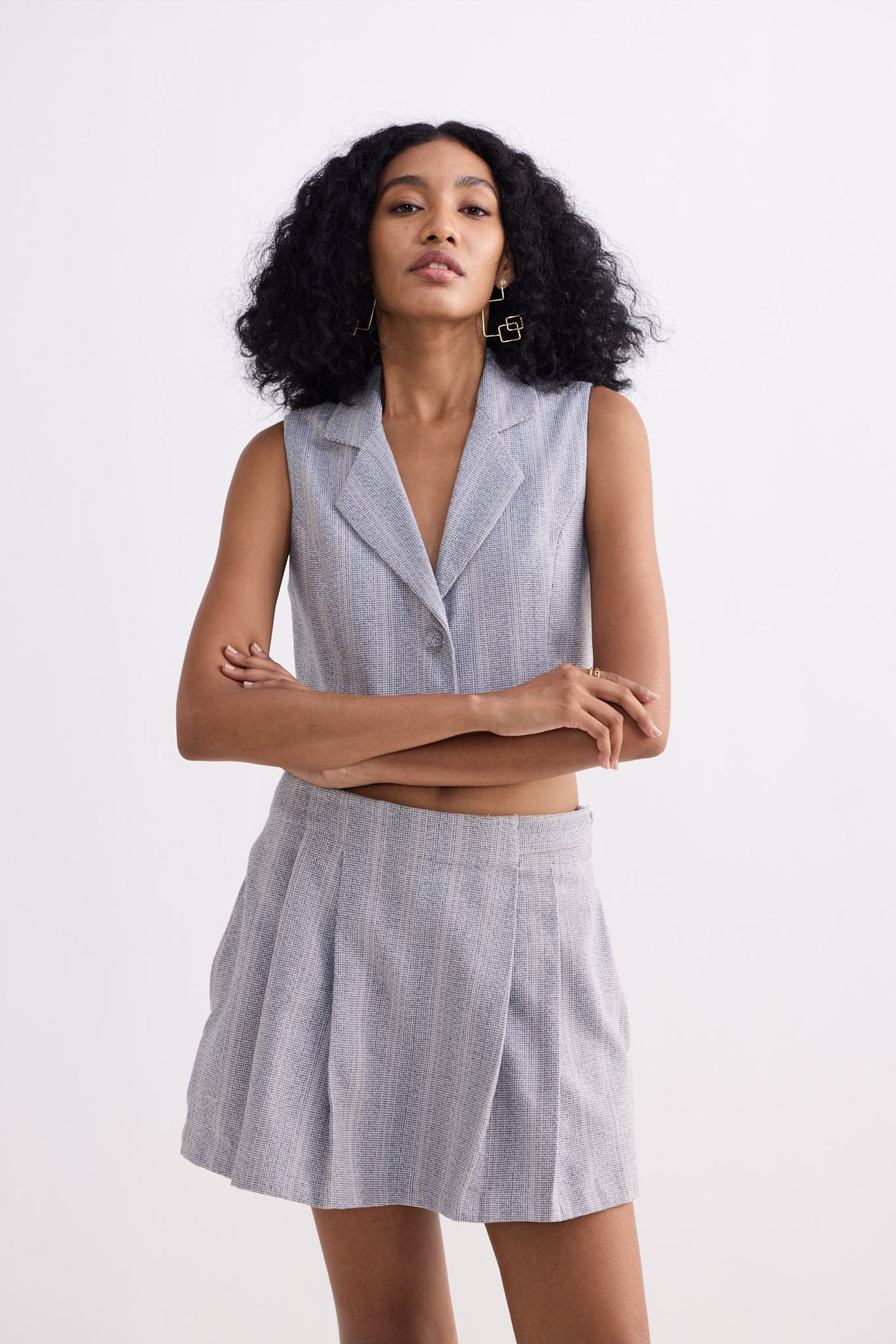 Cotton Tweed Skort in Grey | Color: Silver Strides | Size: L Refurbished - Resistor (Note: This is a generic term for an electronic component, refurbished available on Cerqular
