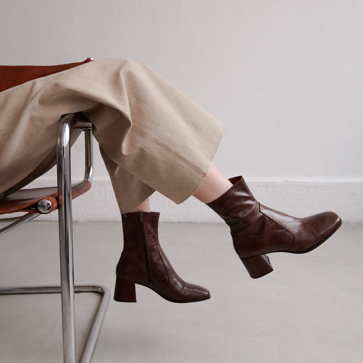 225-i Argentat Cuir Vieill Marron | Color: MARRON | Size: 38 Refurbished - Rue Madame is a known brand, and the standardized name is " refurbished available on Cerqular