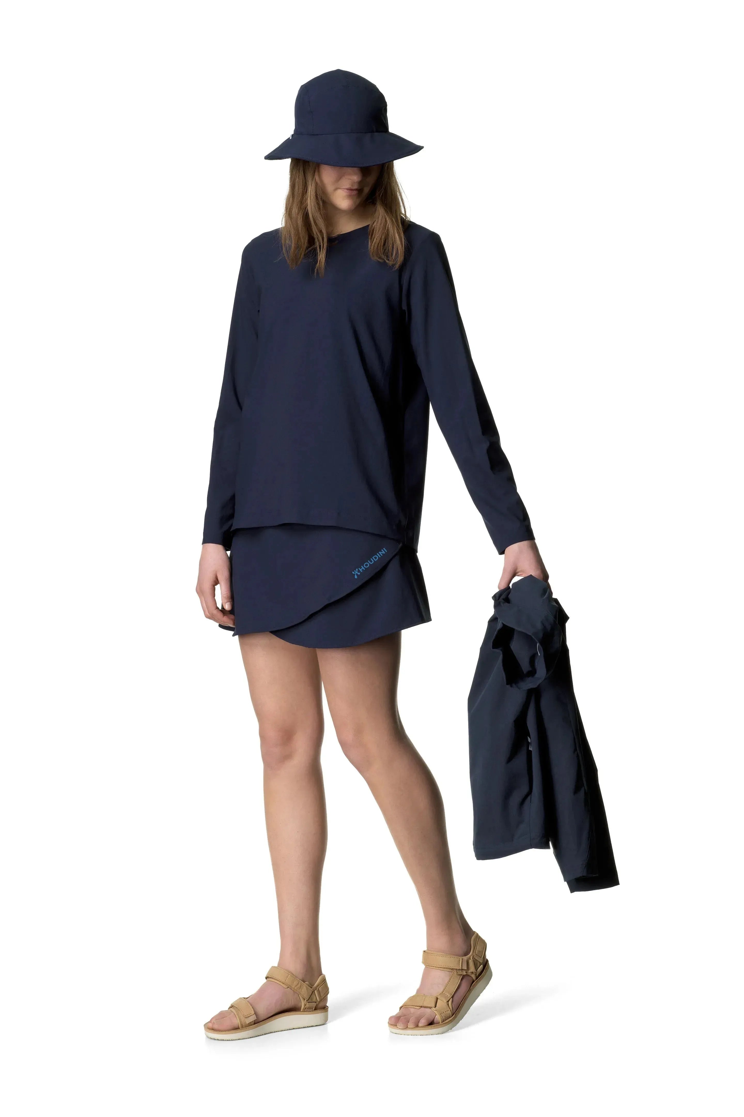 Buy W's Cover Crew | Color: blue illusion | Size: S Refurbished - $110.00 W's Cover Crew | Color: blue illusion | Size: S Refurbished - Houdini Sportswear refurbished available on Cerqular