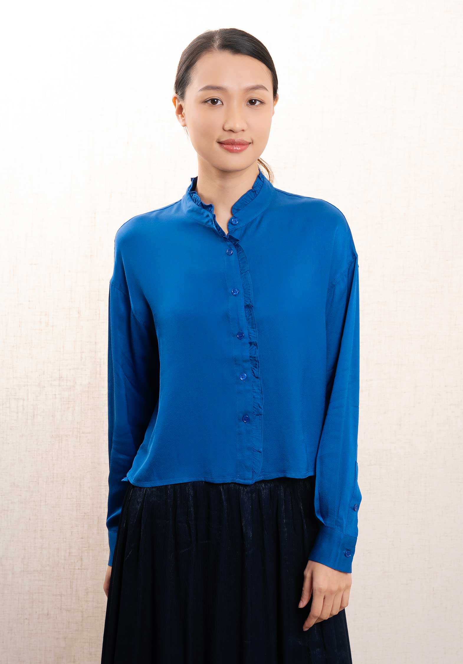 Buy Blouse Cabanac Bleu-Electrique | Color: BLEU ELECTRIQUE | Size: L Refurbished - $43.45 Blouse Cabanac Bleu-Electrique | Color: BLEU ELECTRIQUE | Size: L Refurbished - N/A (I could not find a well-known brand with this name refurbished available on Cerqular