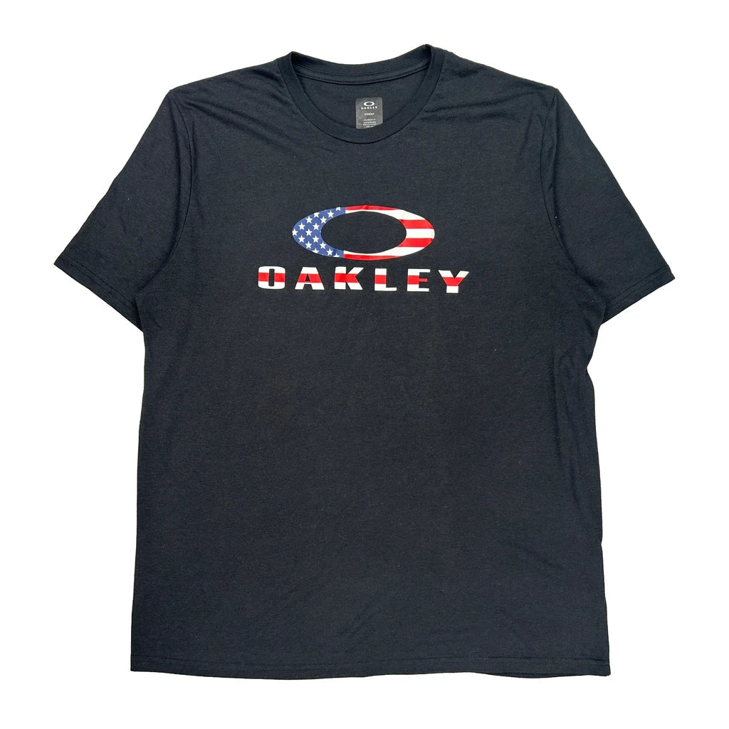Buy Oakley T-Shirt - 2XL Black Cotton Refurbished - $46.89 Oakley T-Shirt - 2XL Black Cotton Refurbished - Thrifted (note: this is a term often used to describe second- refurbished available on Cerqular
