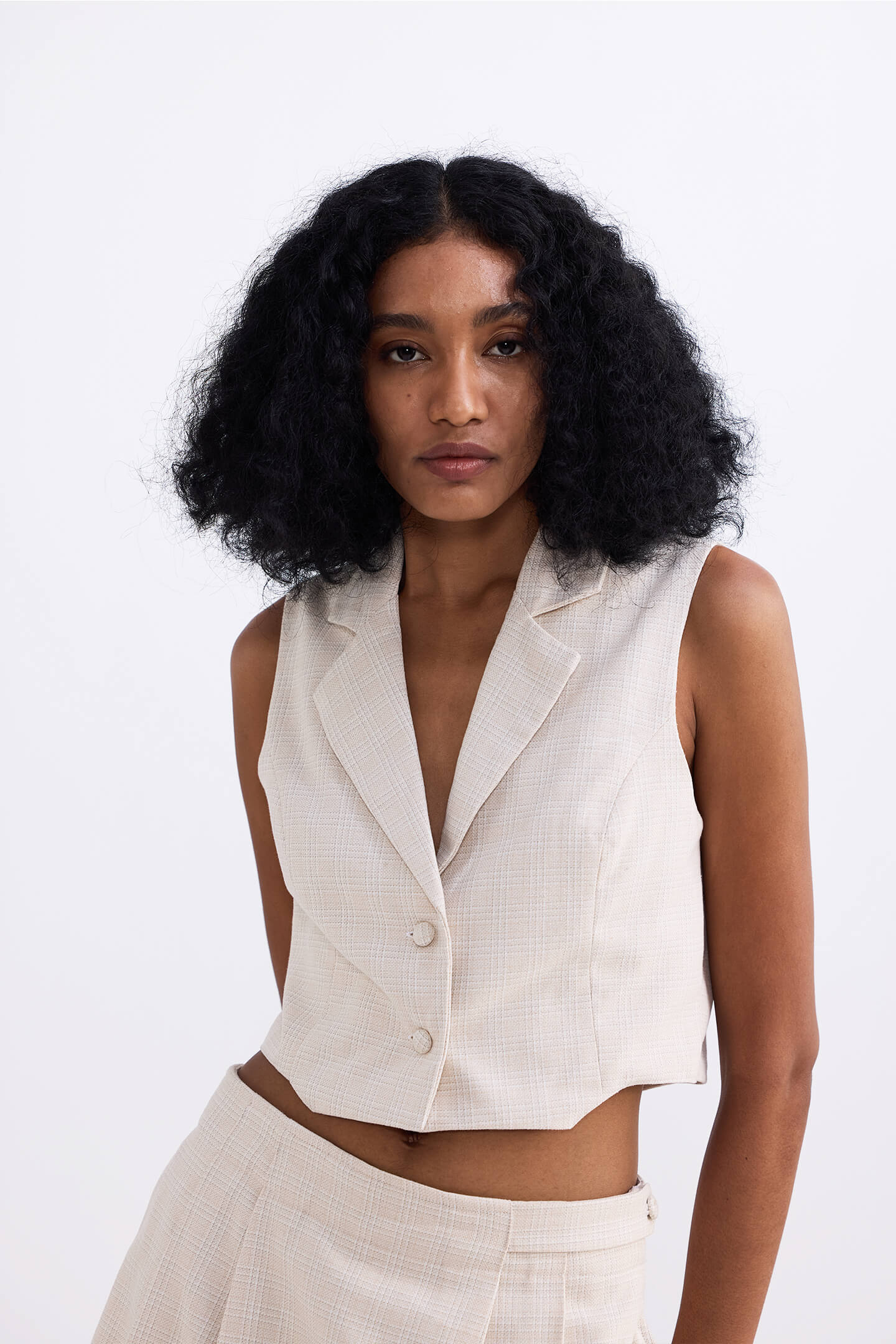 Cropped Cotton Tweed Vest in Cream | Color: Chestnut Twist | Size: 3XL Refurbished - Resistor (Note: This is a generic term for an electronic component, refurbished available on Cerqular