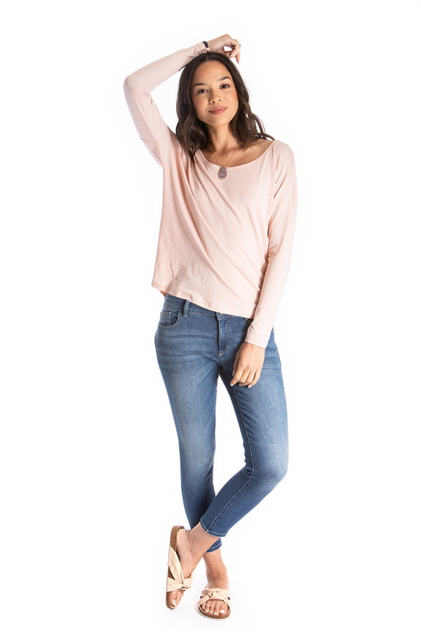 Buy Long-Sleeve Tee - Organic Cotton - Pink | Size: medium Refurbished - $79.00 Long-Sleeve Tee - Organic Cotton - Pink | Size: medium Refurbished - N/A (Note: There is no well-known brand called "AR refurbished available on Cerqular